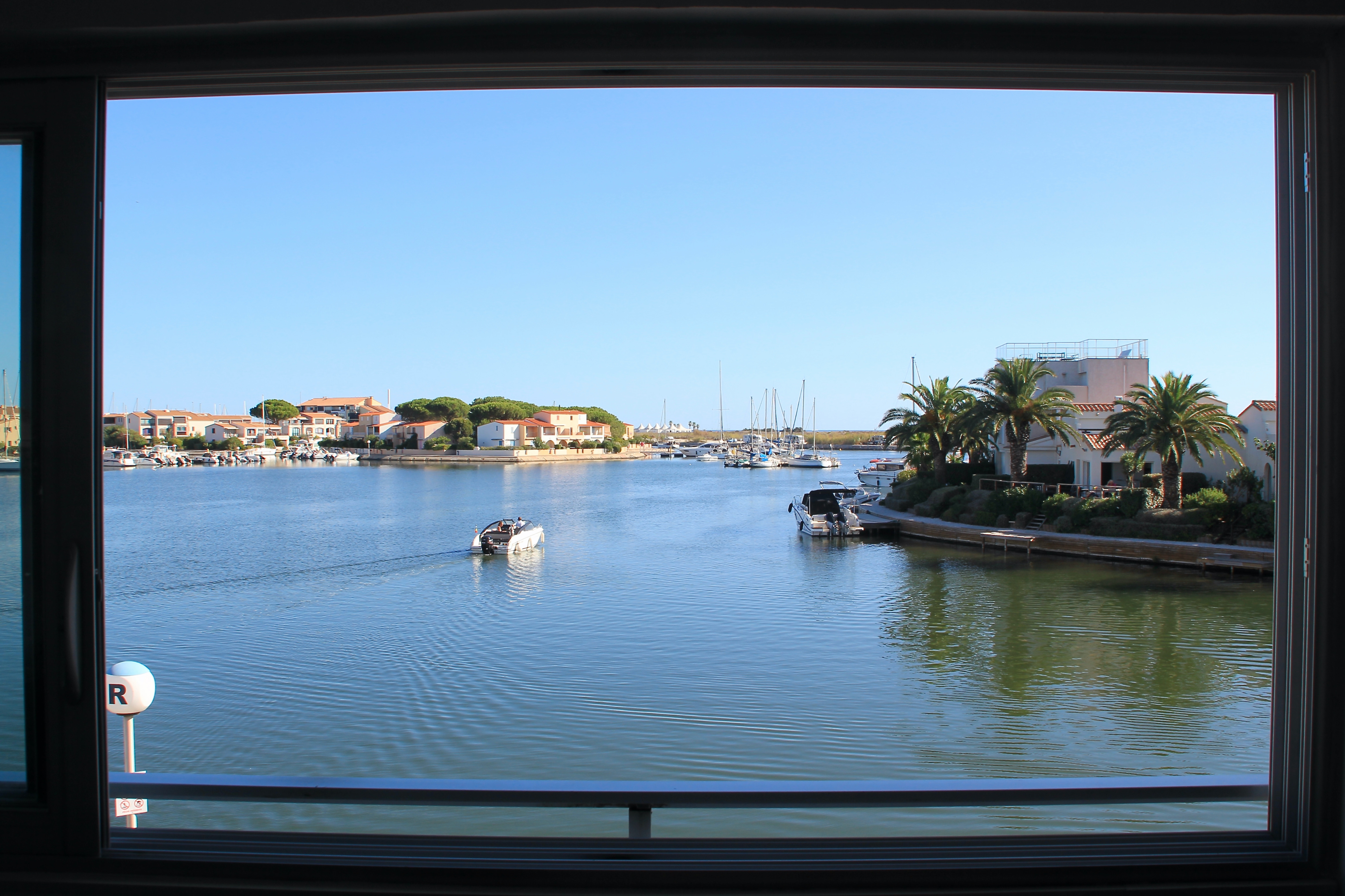 Stunning Marina View Apartment