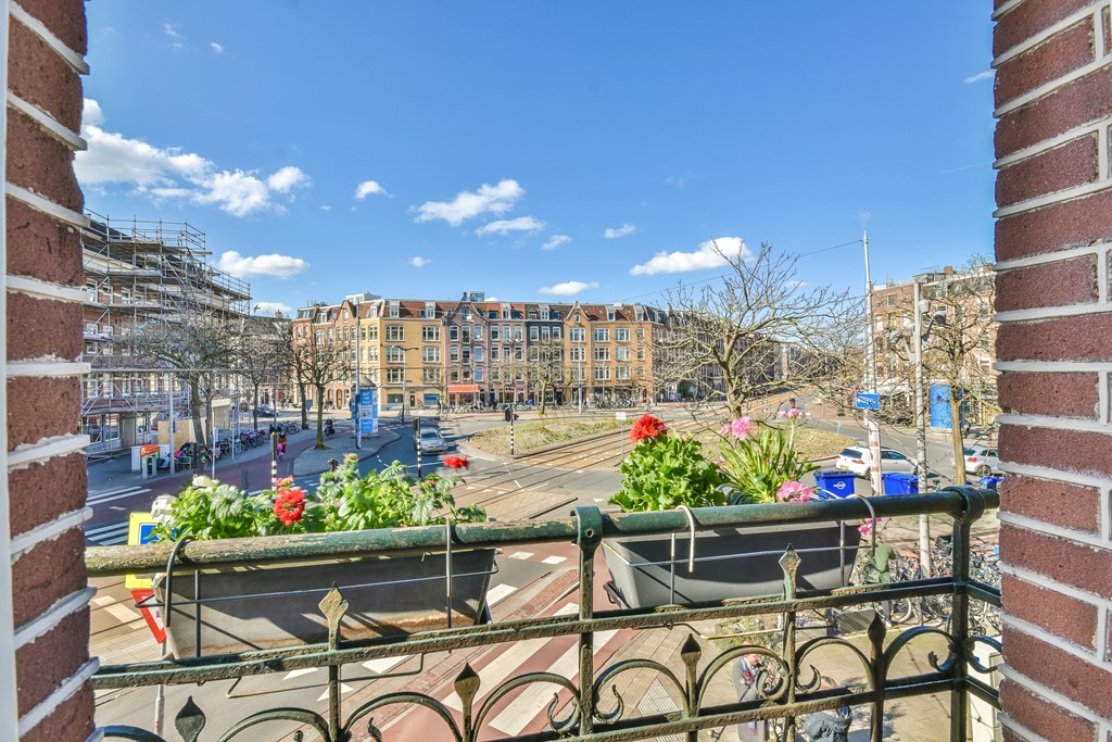 Centric 1-bedroom cozy apartment โ Amsterdam stay
