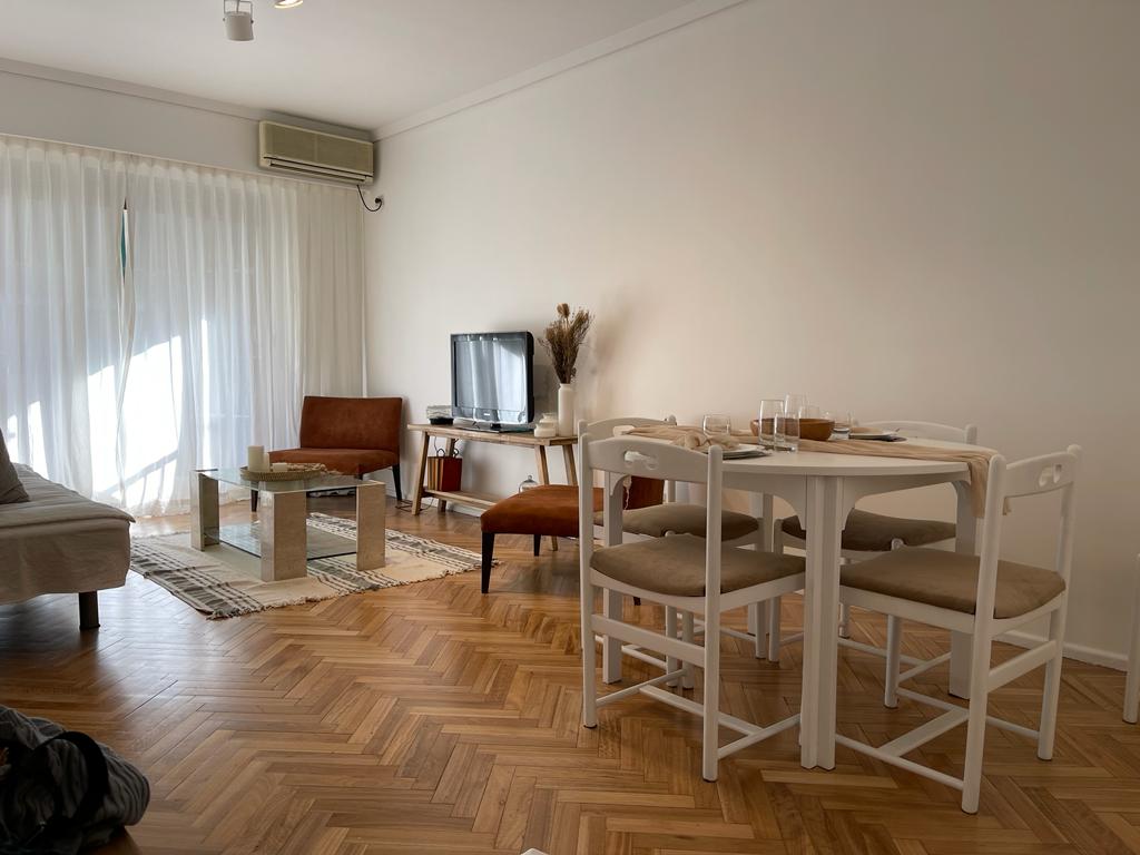 Comfortable and warm apartment in Belgrano.