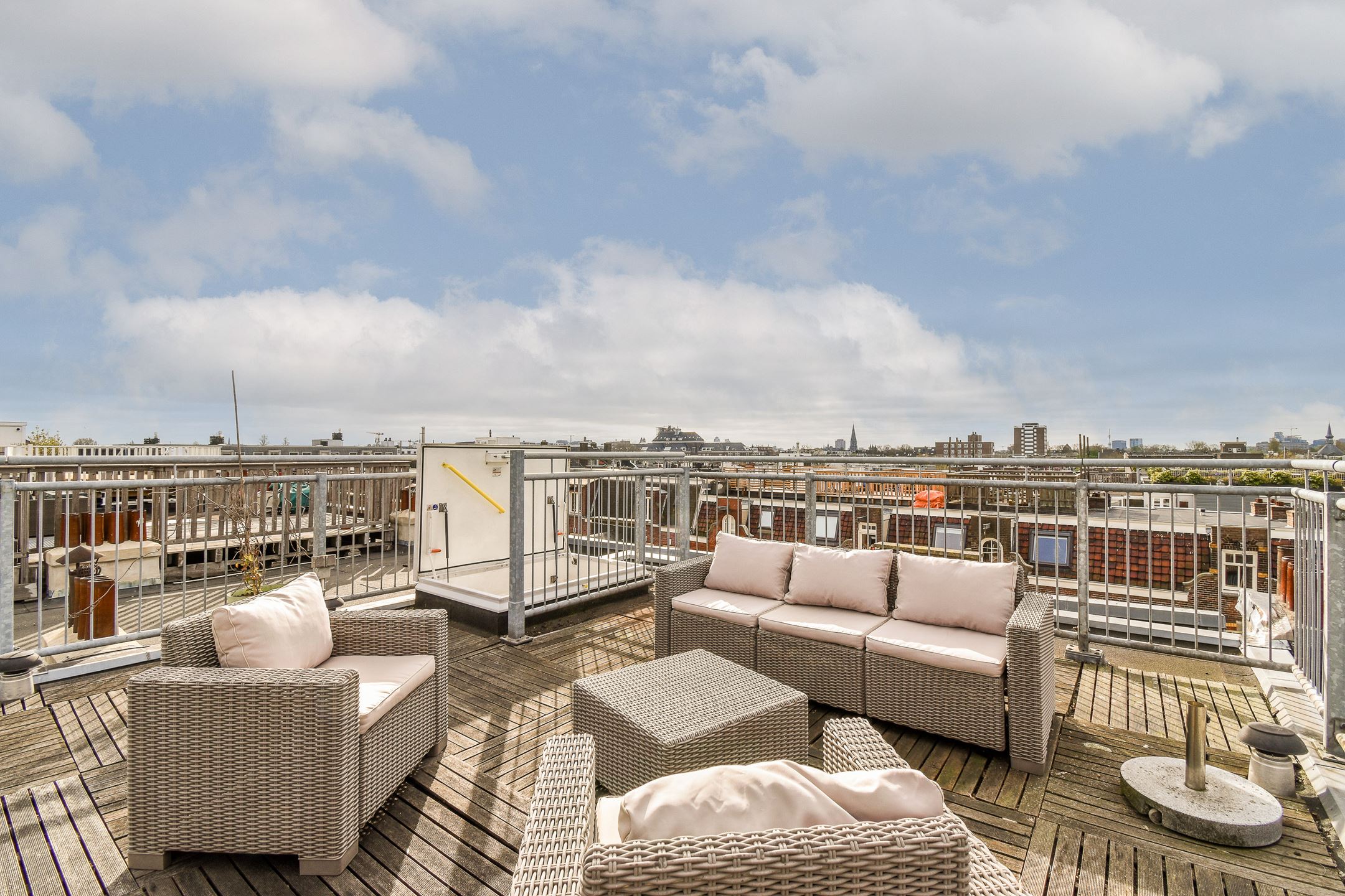 Lovely 1-bedroom with a rooftop terrace — Amsterdam stay