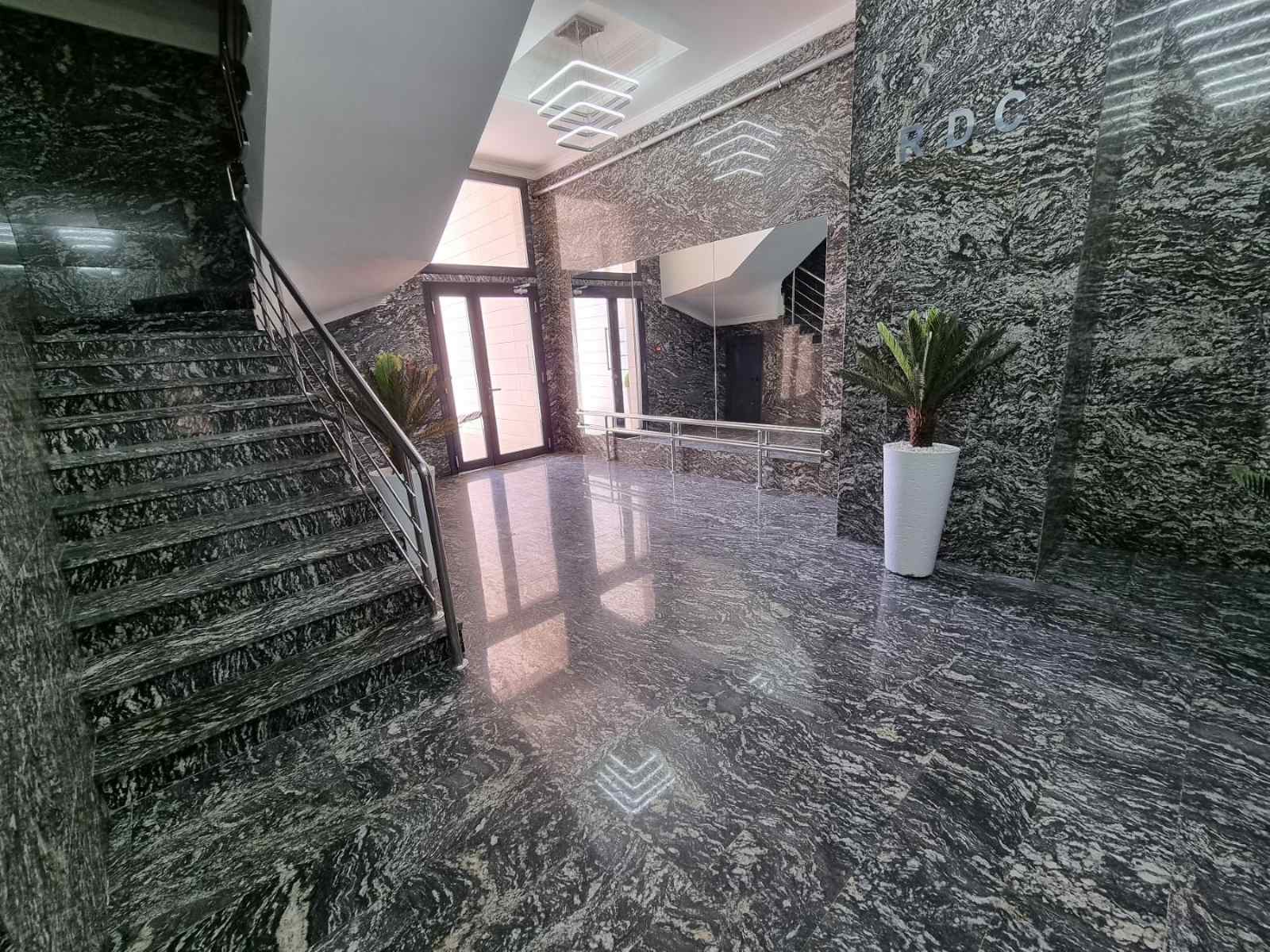 Beautiful apartment F2 with parking