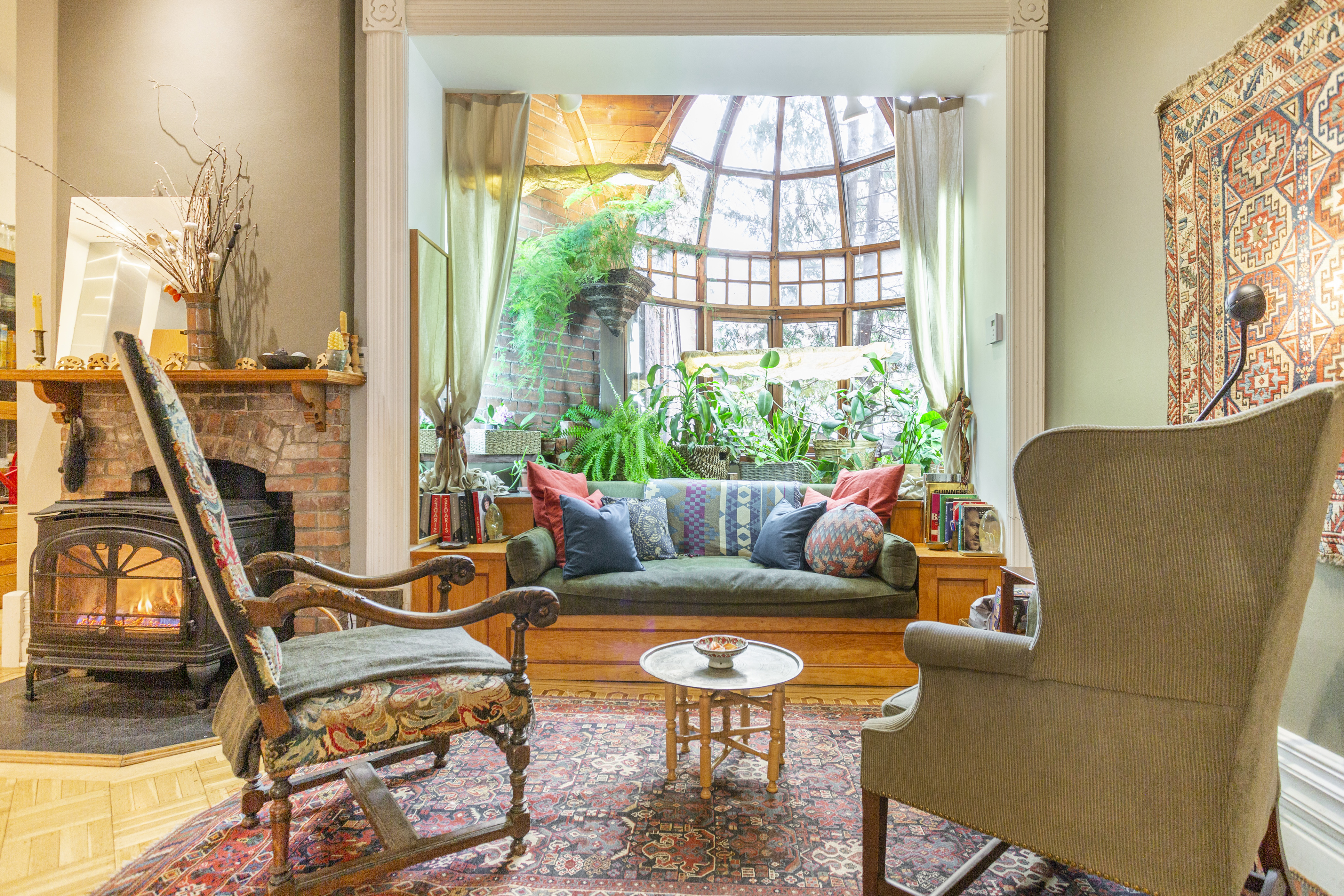 Beautiful, historic, downtown house