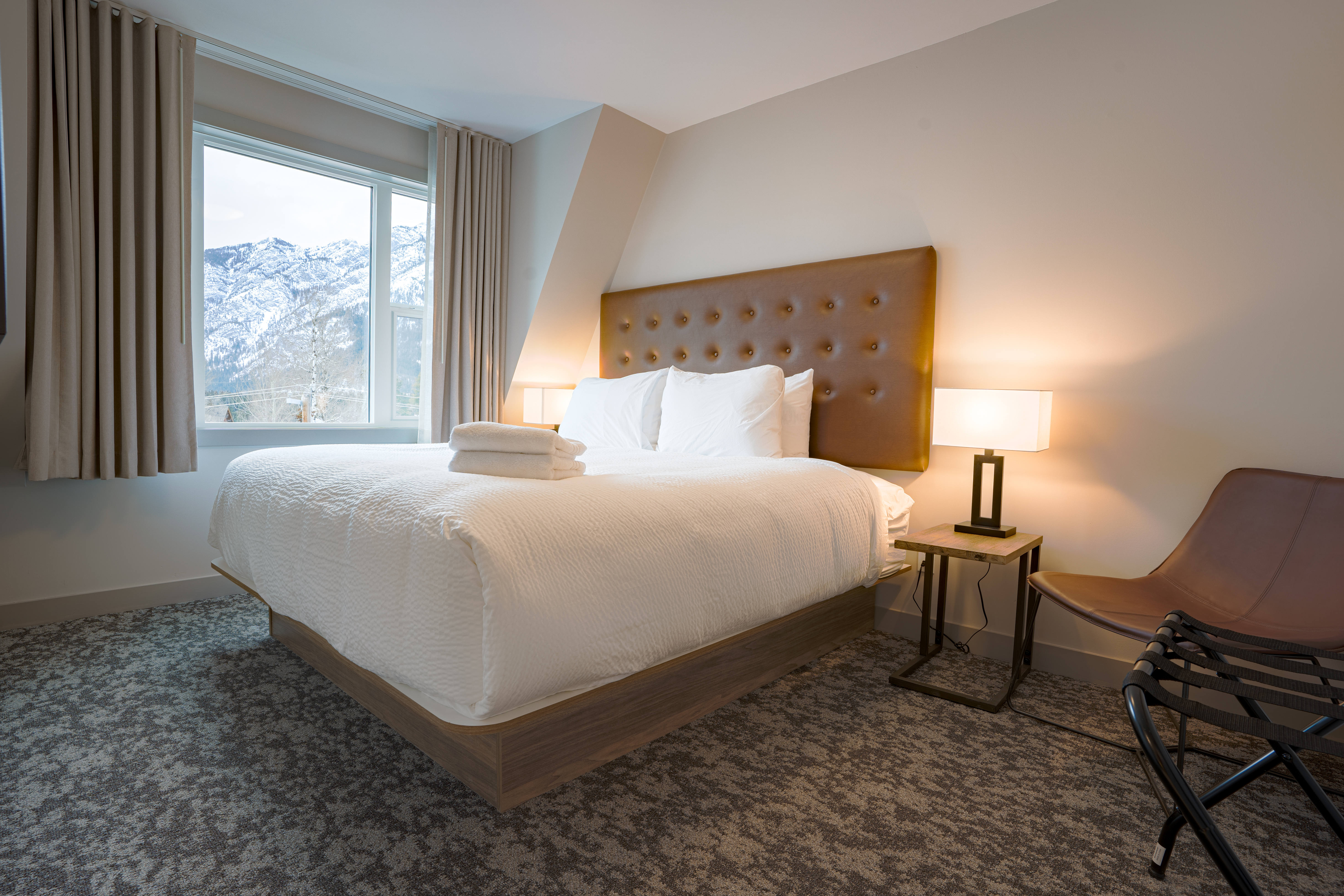 Basecamp Suites Banff-Superior King TwoBedroom Apt