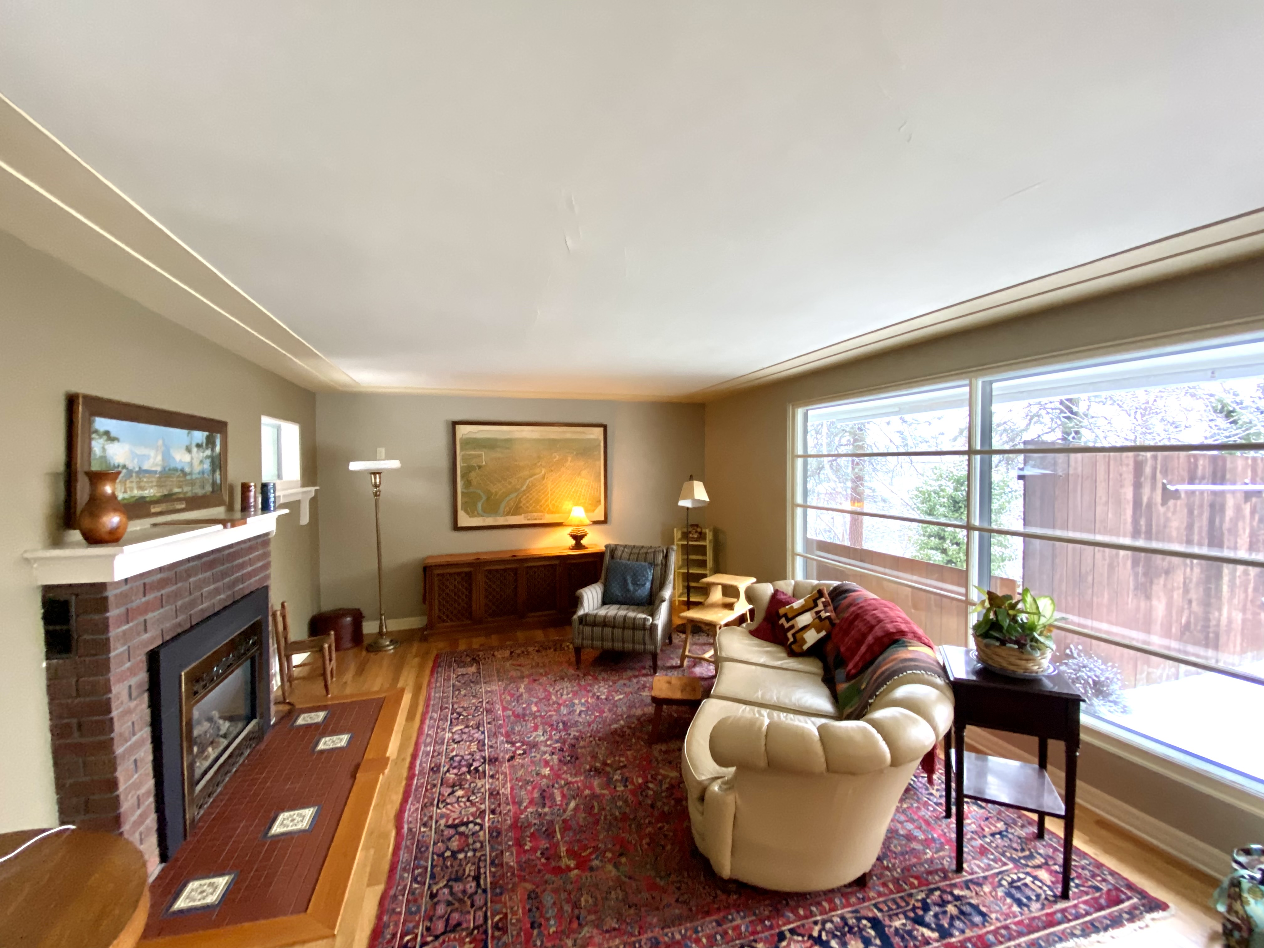 Groovy Perry District/South Hill MidCentury Home Houses for Rent in