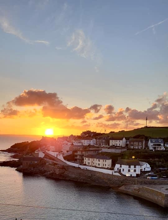 UK - Cornwall
Cosy & Bijou Coastal Retreat