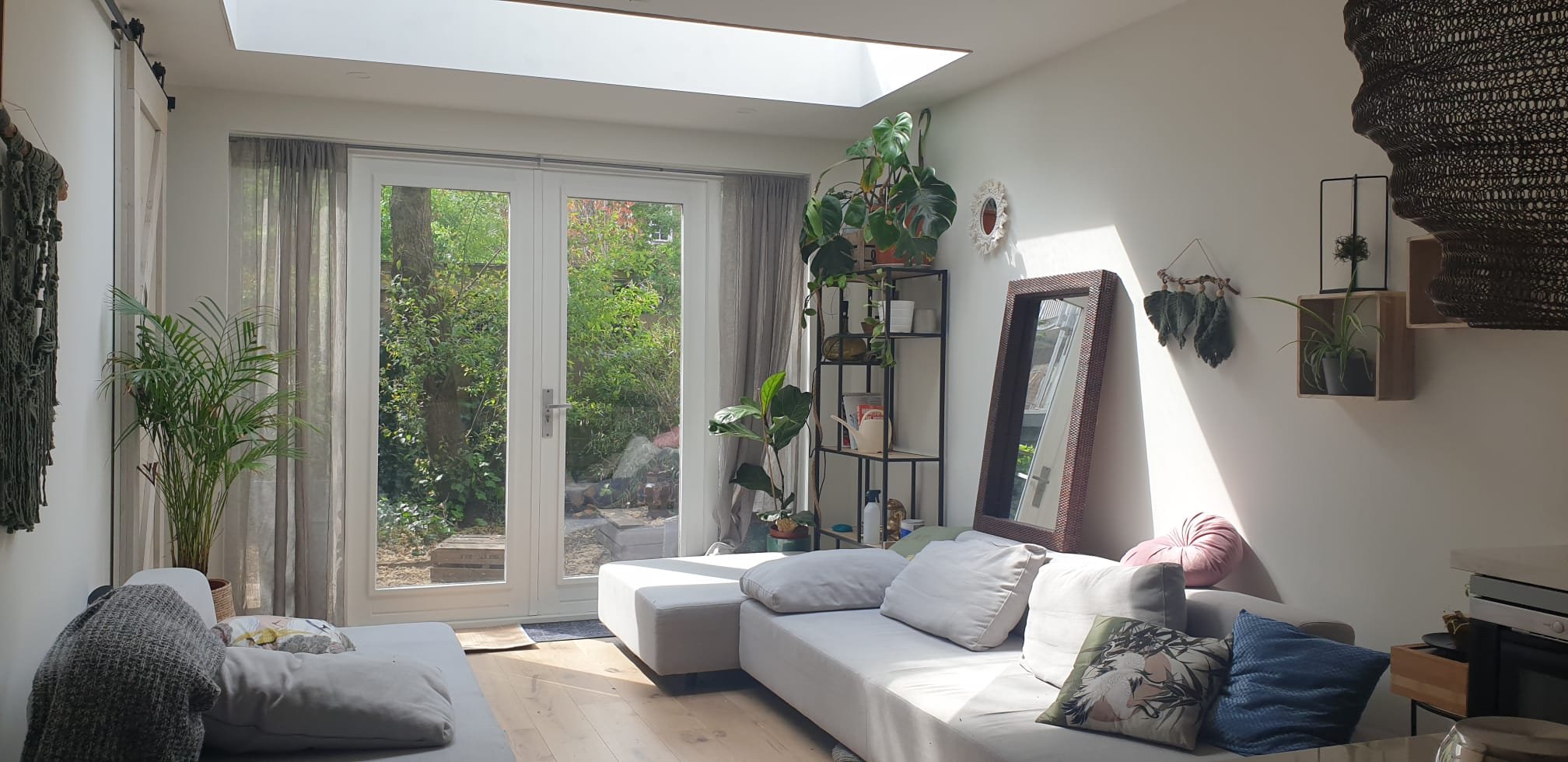 Stylish 2-bdrm apartment w garden, near Vondelpark โ Amsterdam stay