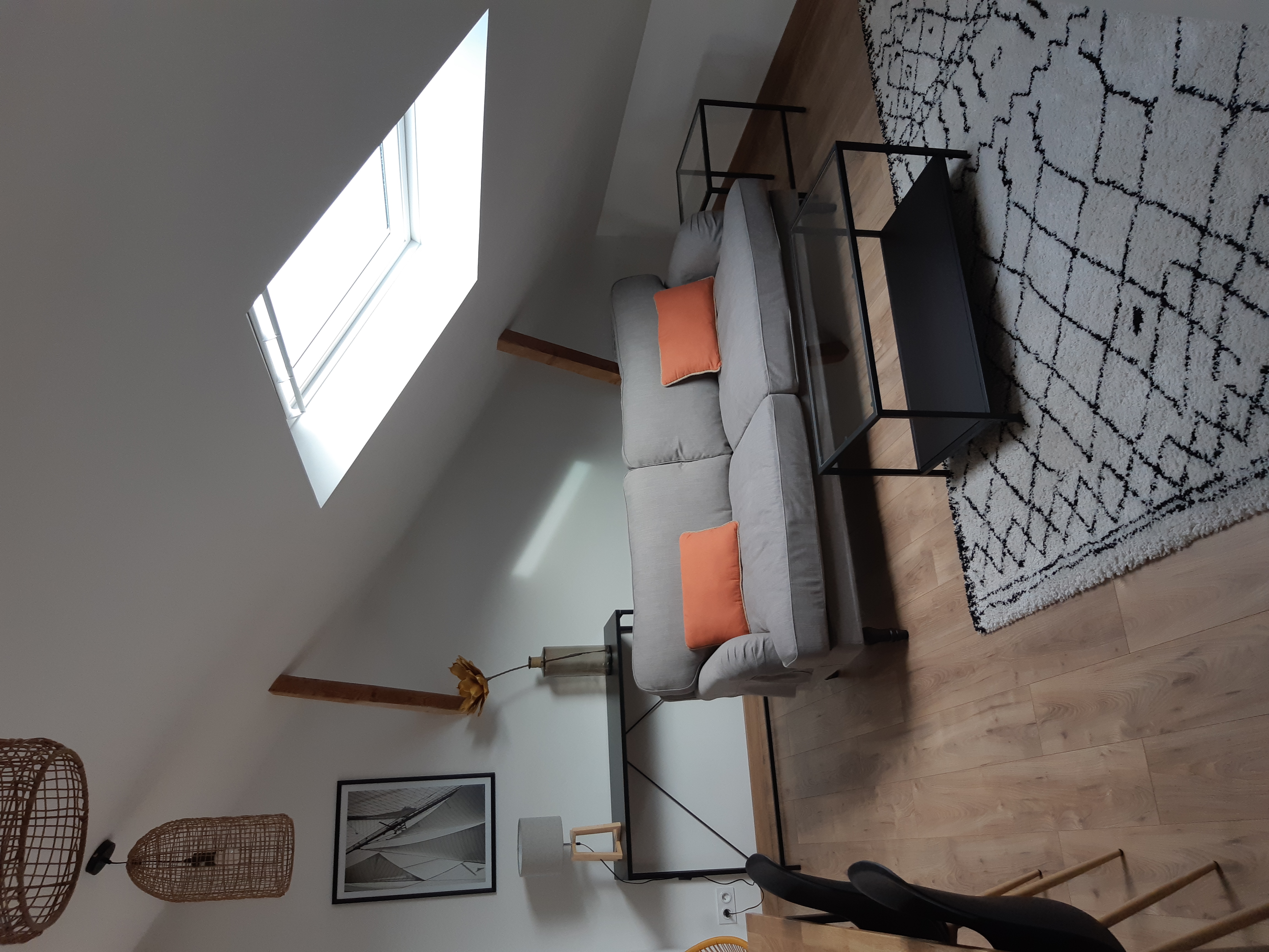 Beautiful bright apartment 300 m from the beach