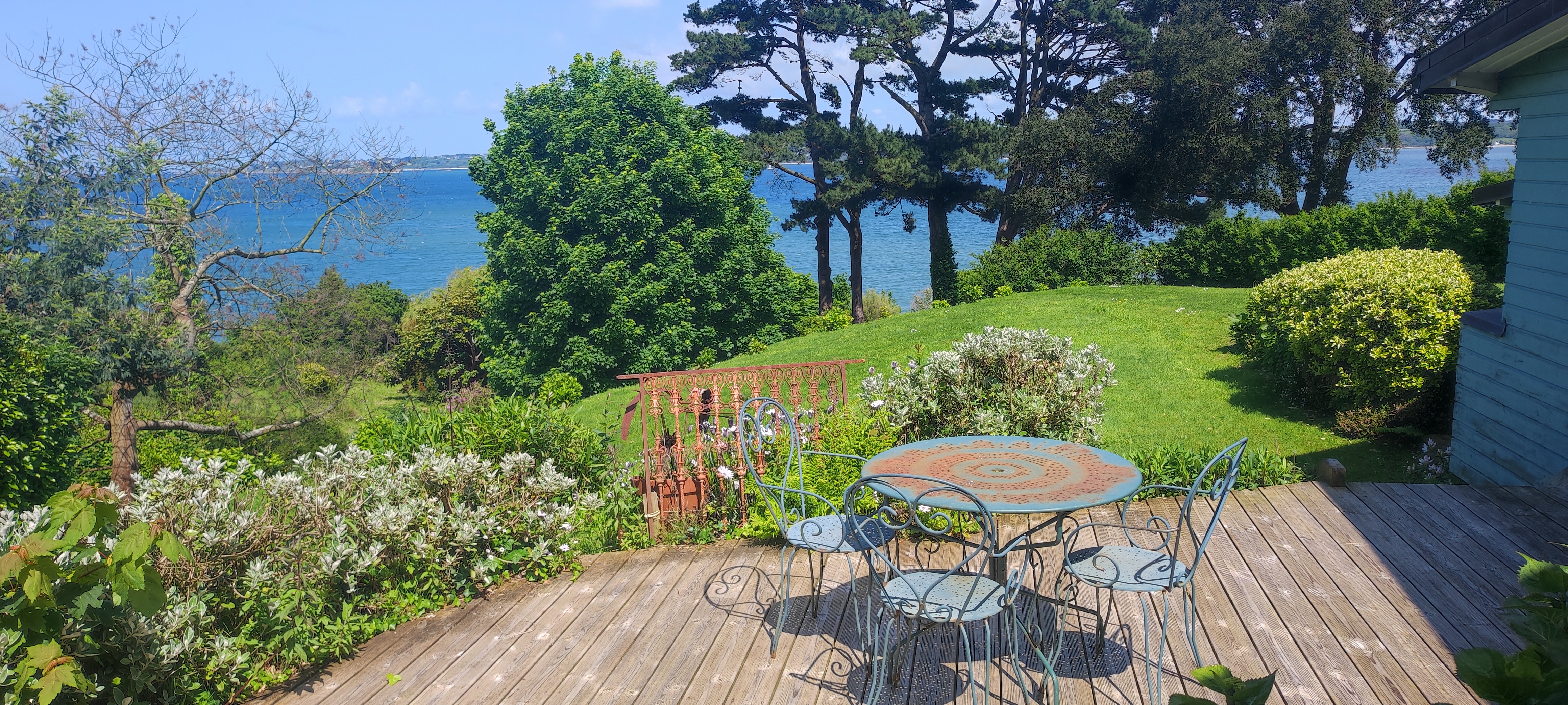 Architect's house with sea view