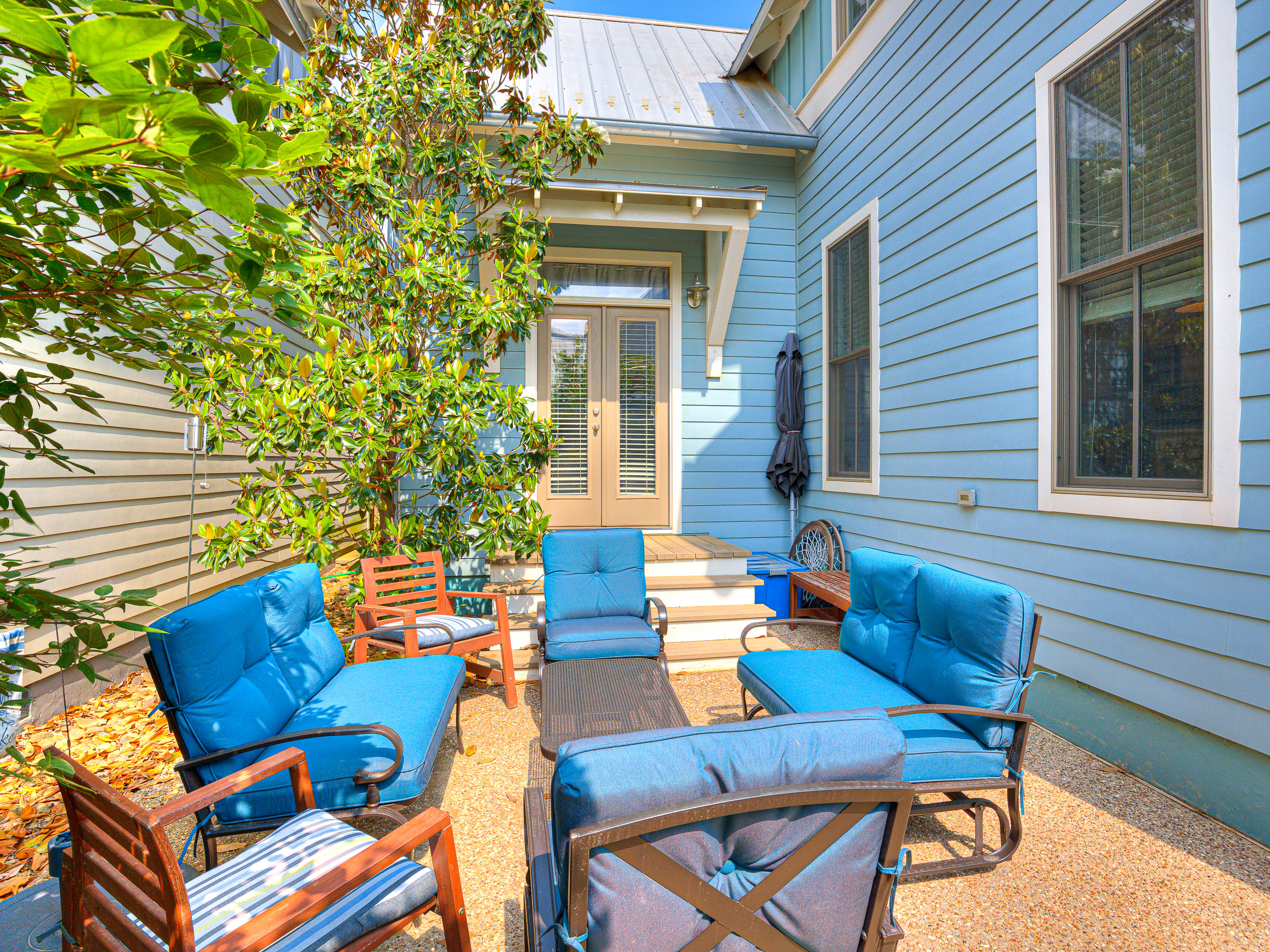 Charming Twinkle Lane Cottage