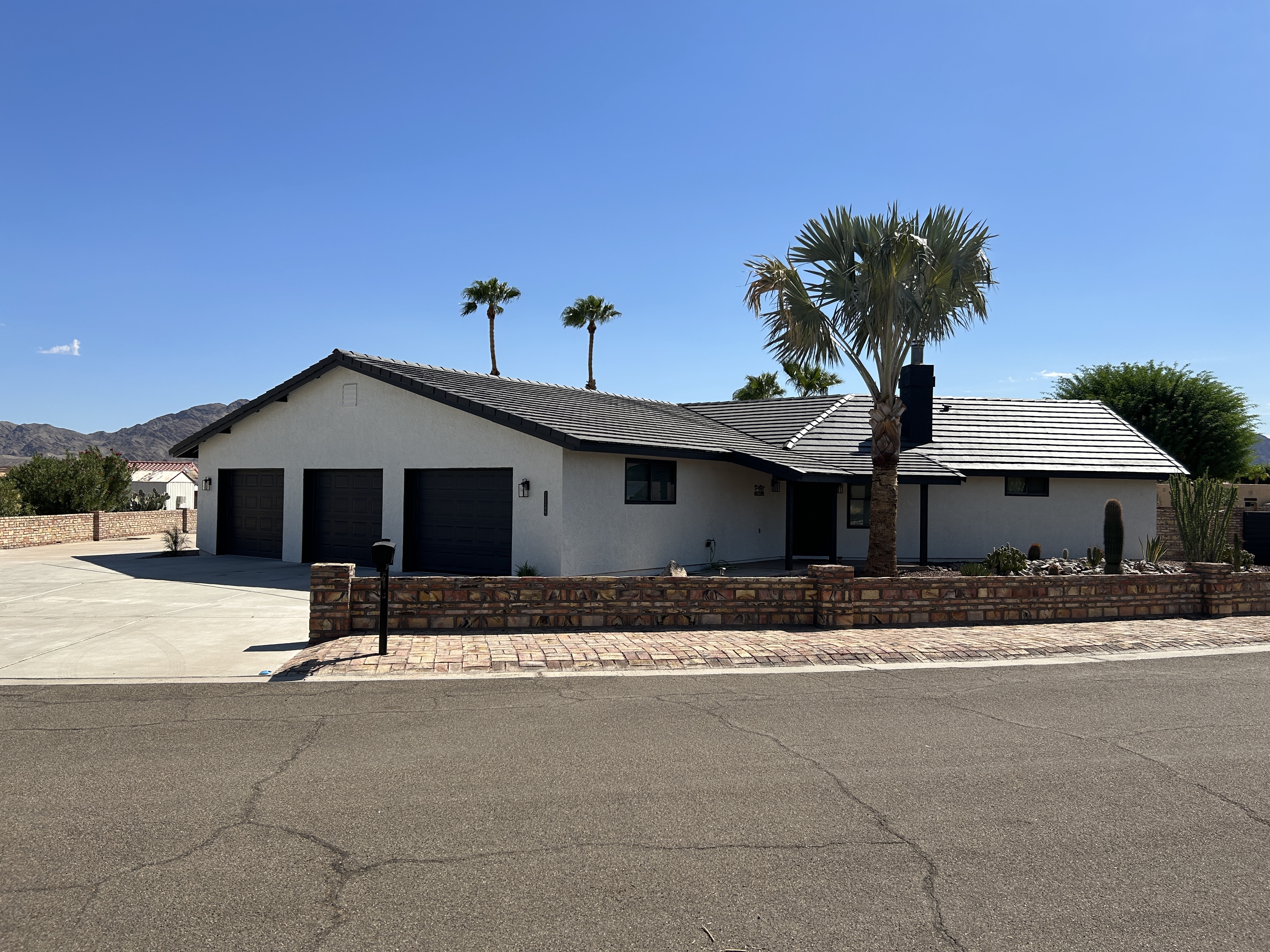 Beautiful Pool Home in Yuma Foothills!