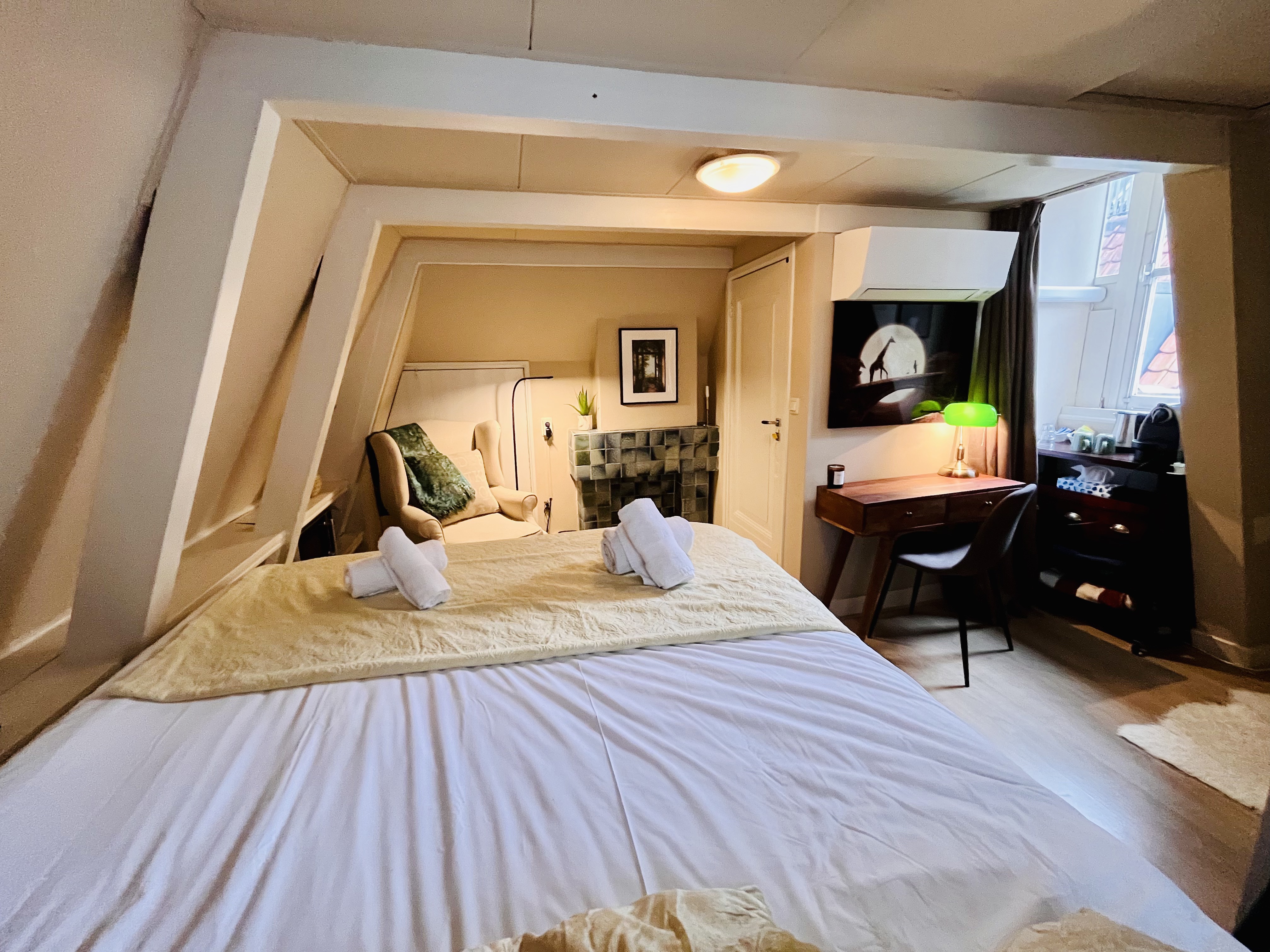 Charming attic room in city center! — Amsterdam stay