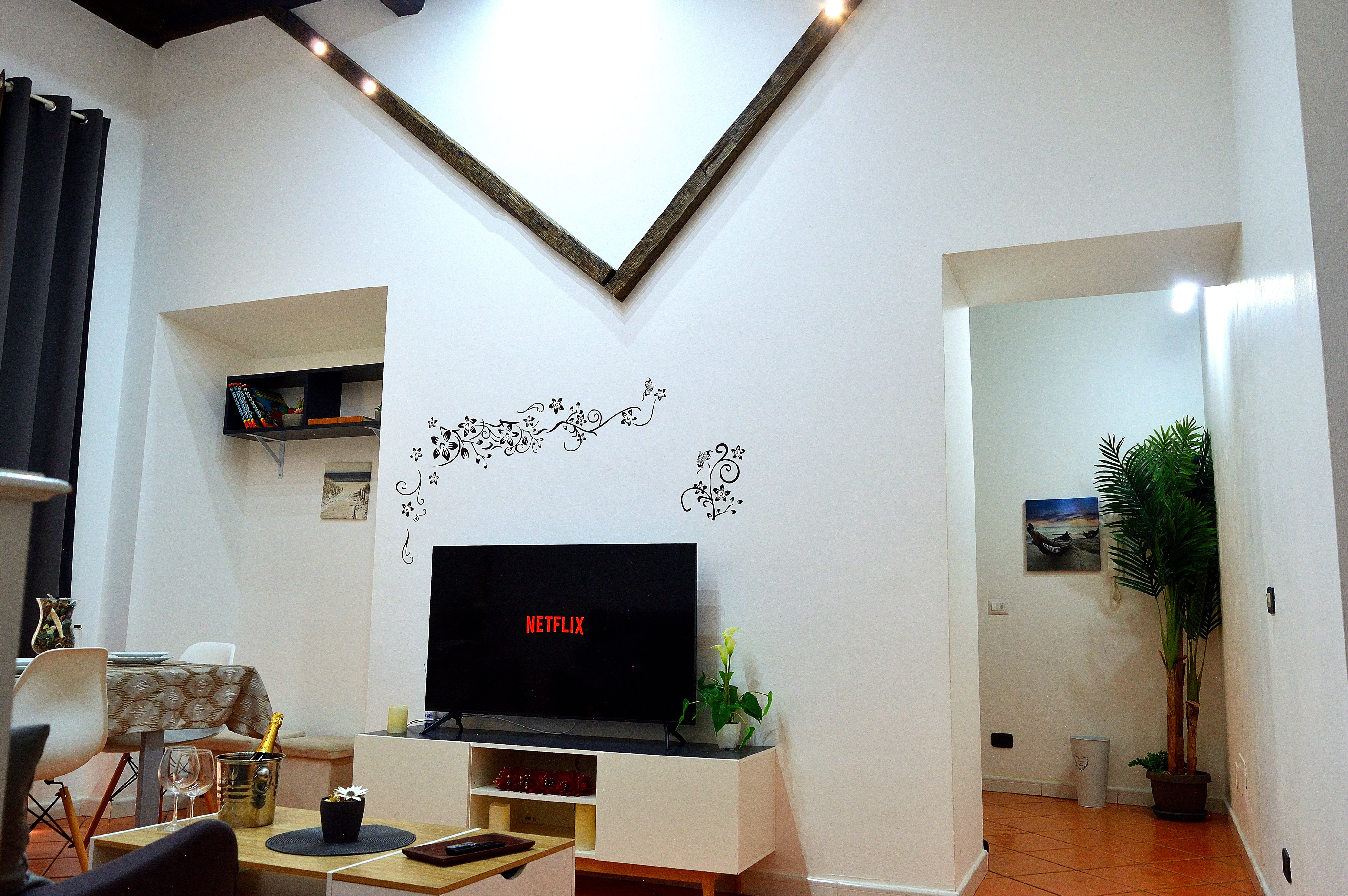 [DomusCavour] Apartment between Station and Port