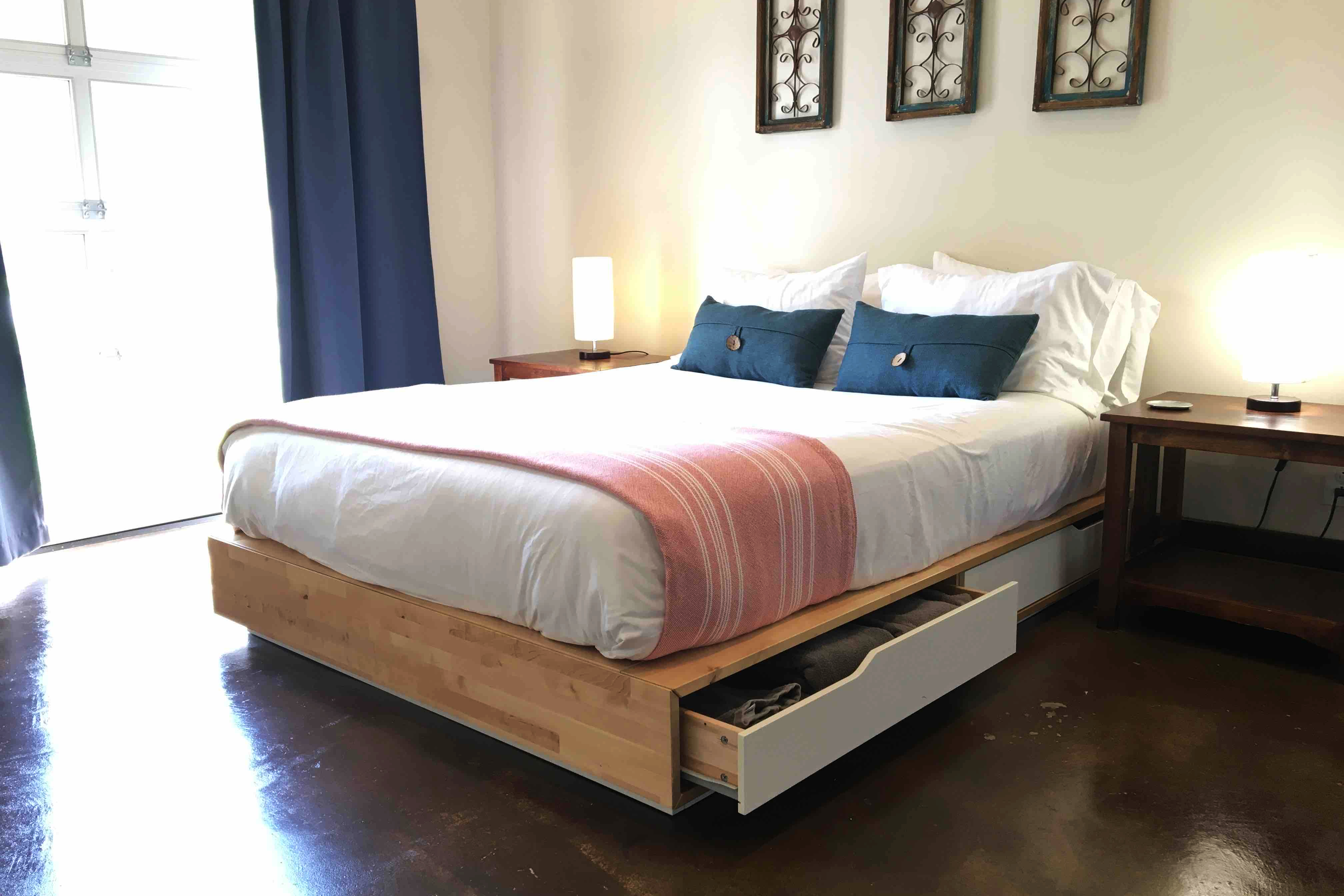 Quiet Comfortable Guesthouse AMAZiNG location in District 24, Nashville