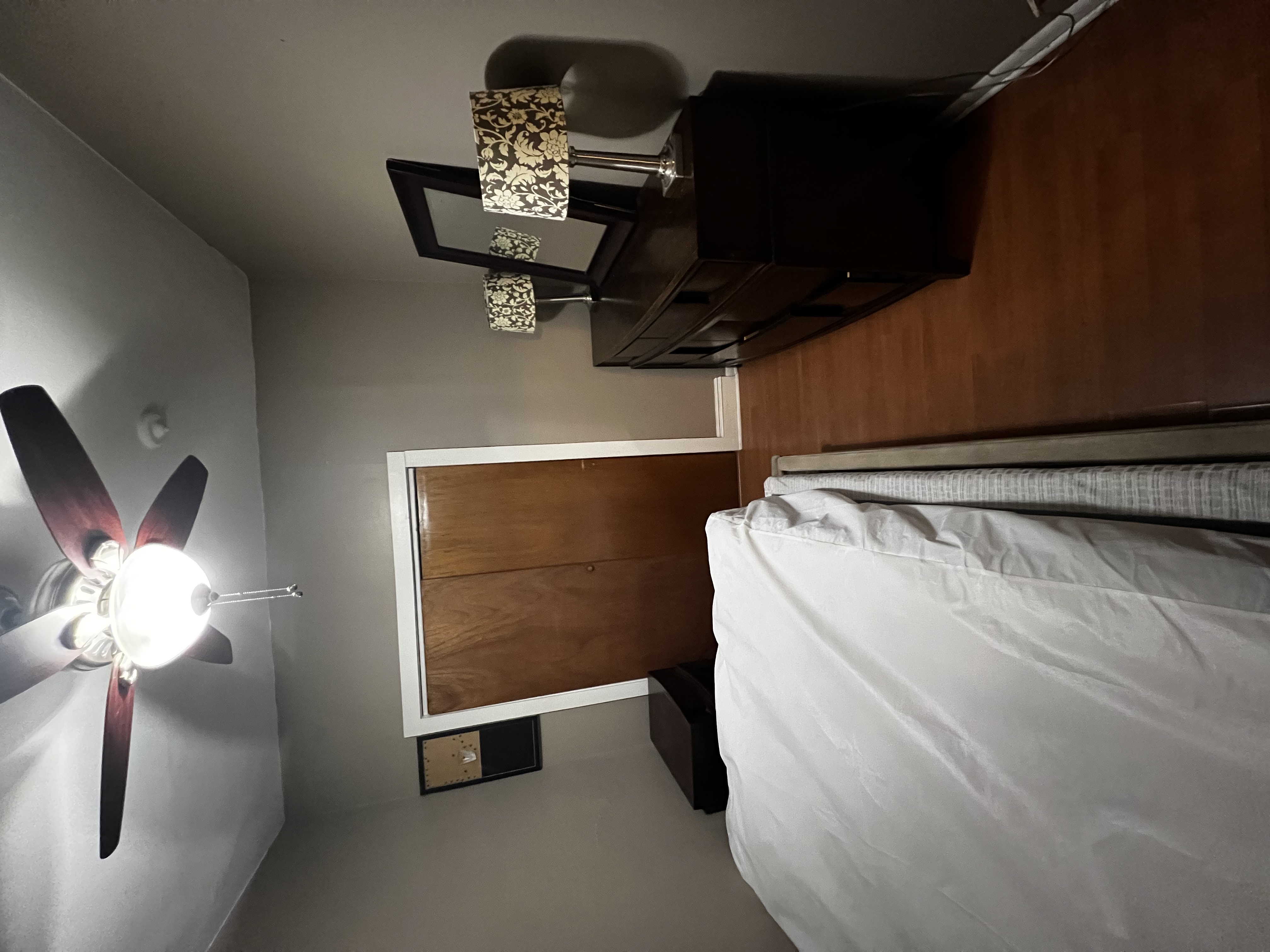 Lovely private room in center square for $700/mo in SIXTH WARD, Albany