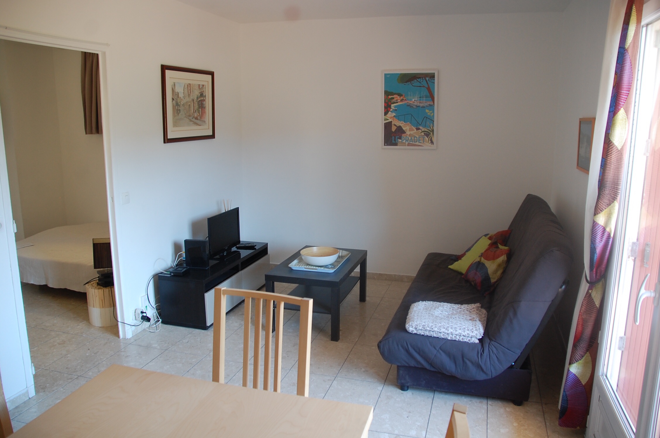 Studio 50 m from the beach