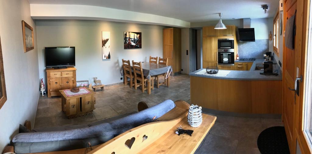 Beautiful comfortable apartment in a chalet.