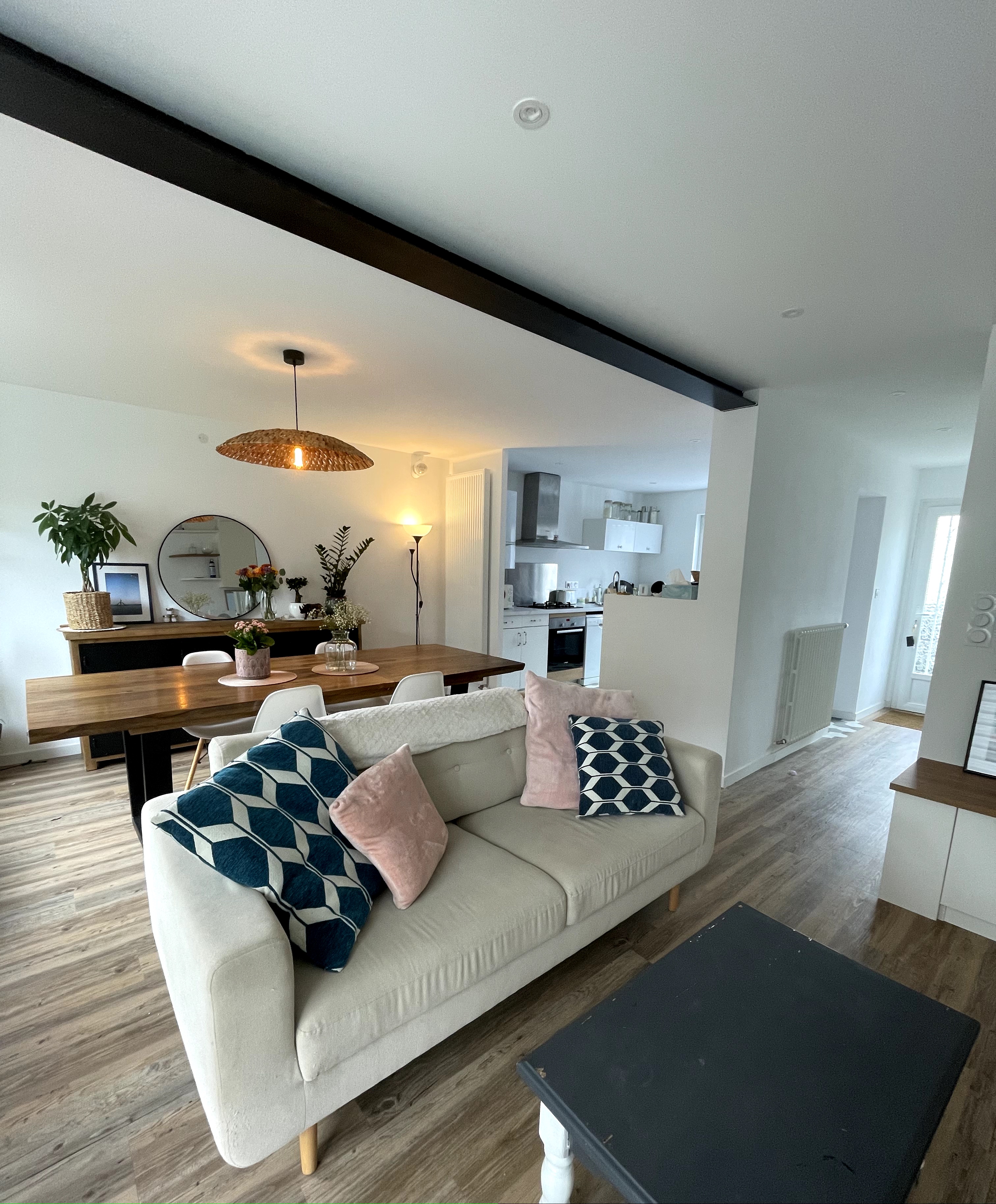 Warm house 2 steps from Le Sillon beach.