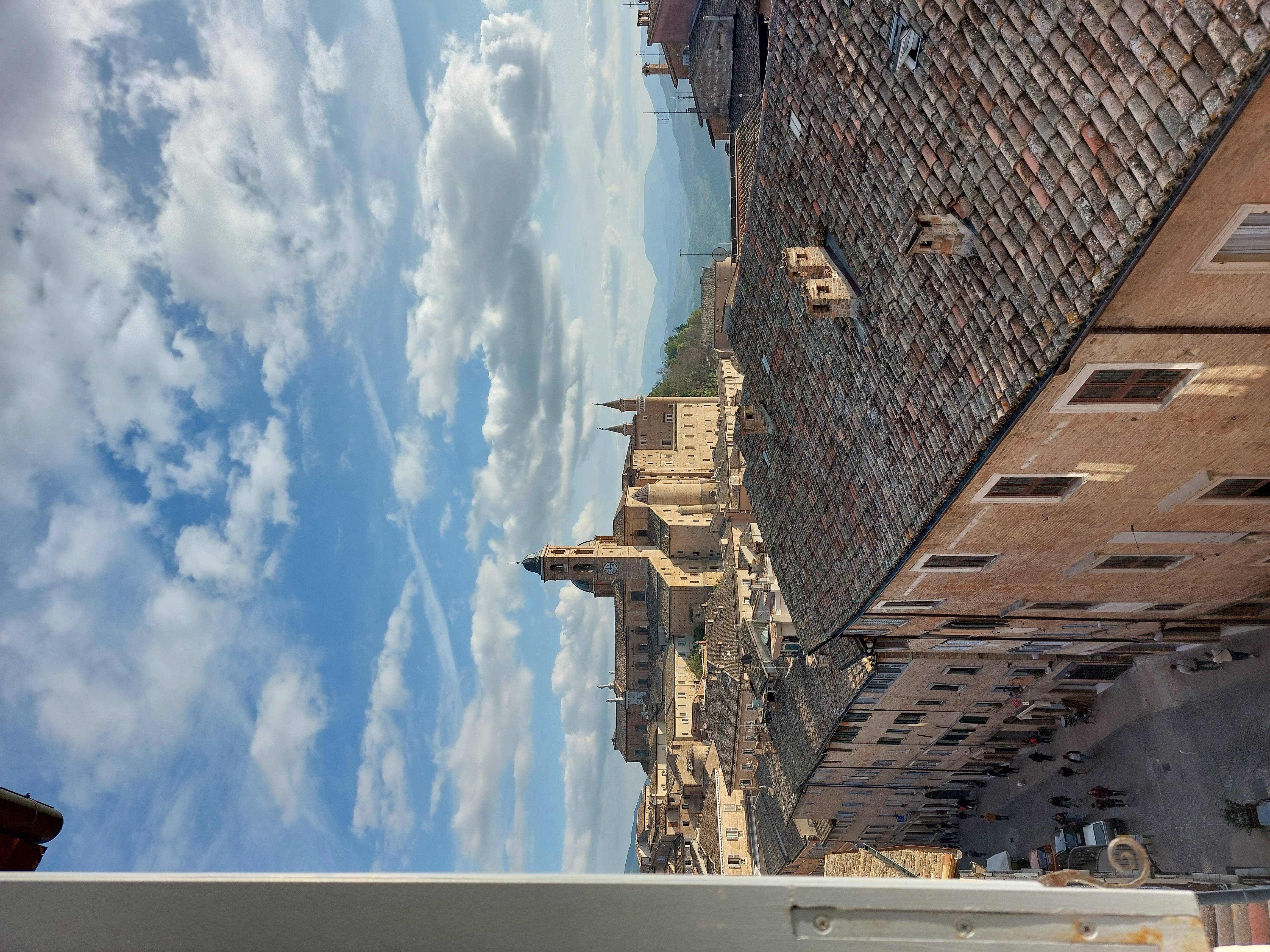 The sky of Raphael