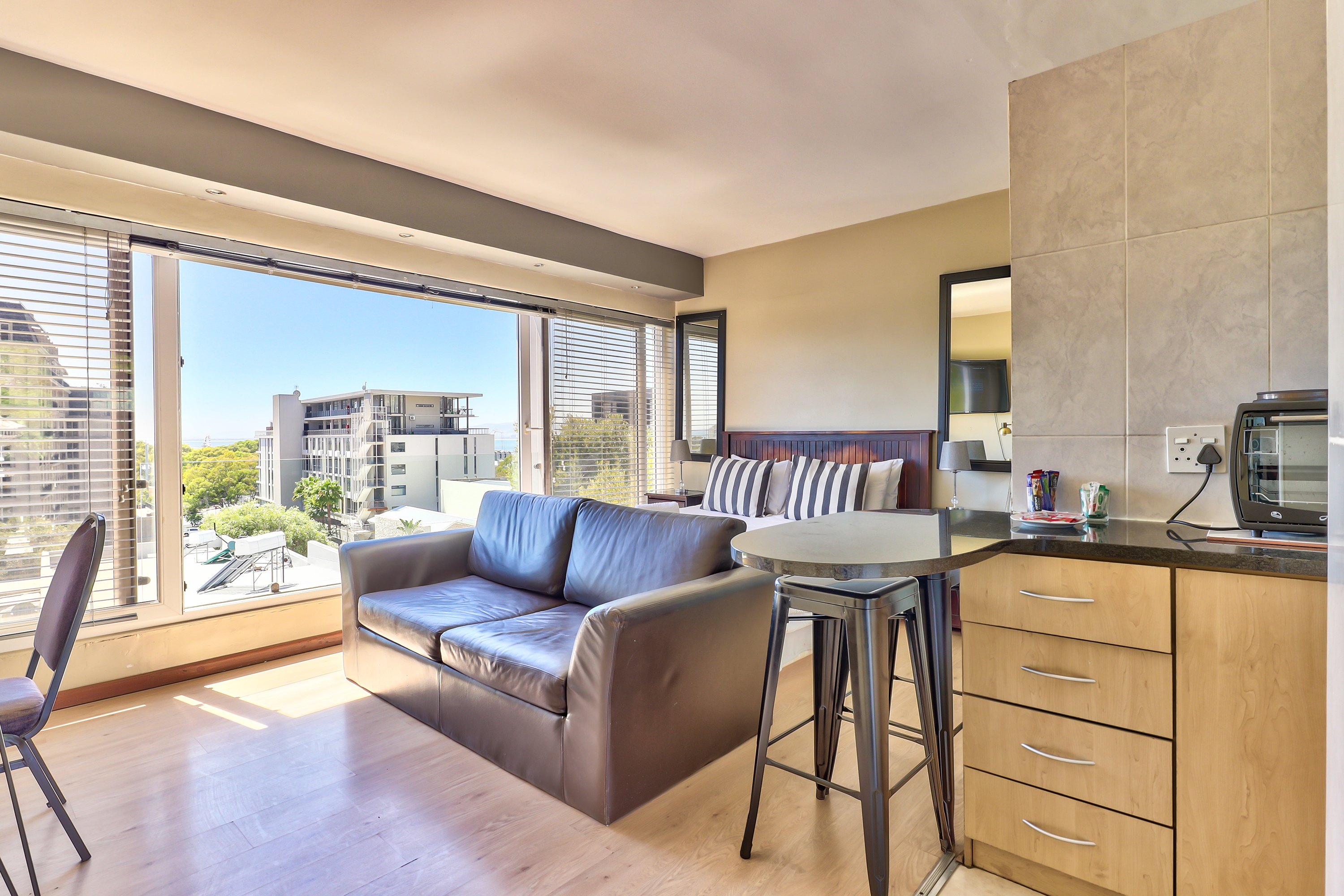 Room with a View - Green Point in Ward 115, Cape Town