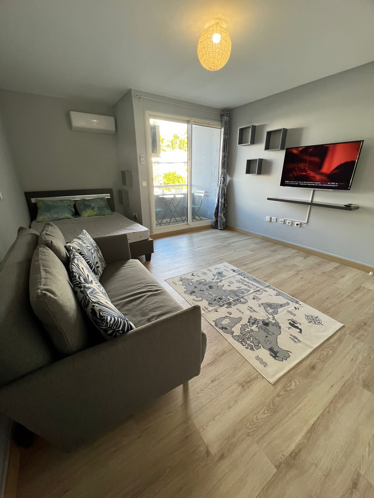 Estudio 24m2. Cerca del aeropuerto. Departamentos en renta en Saint