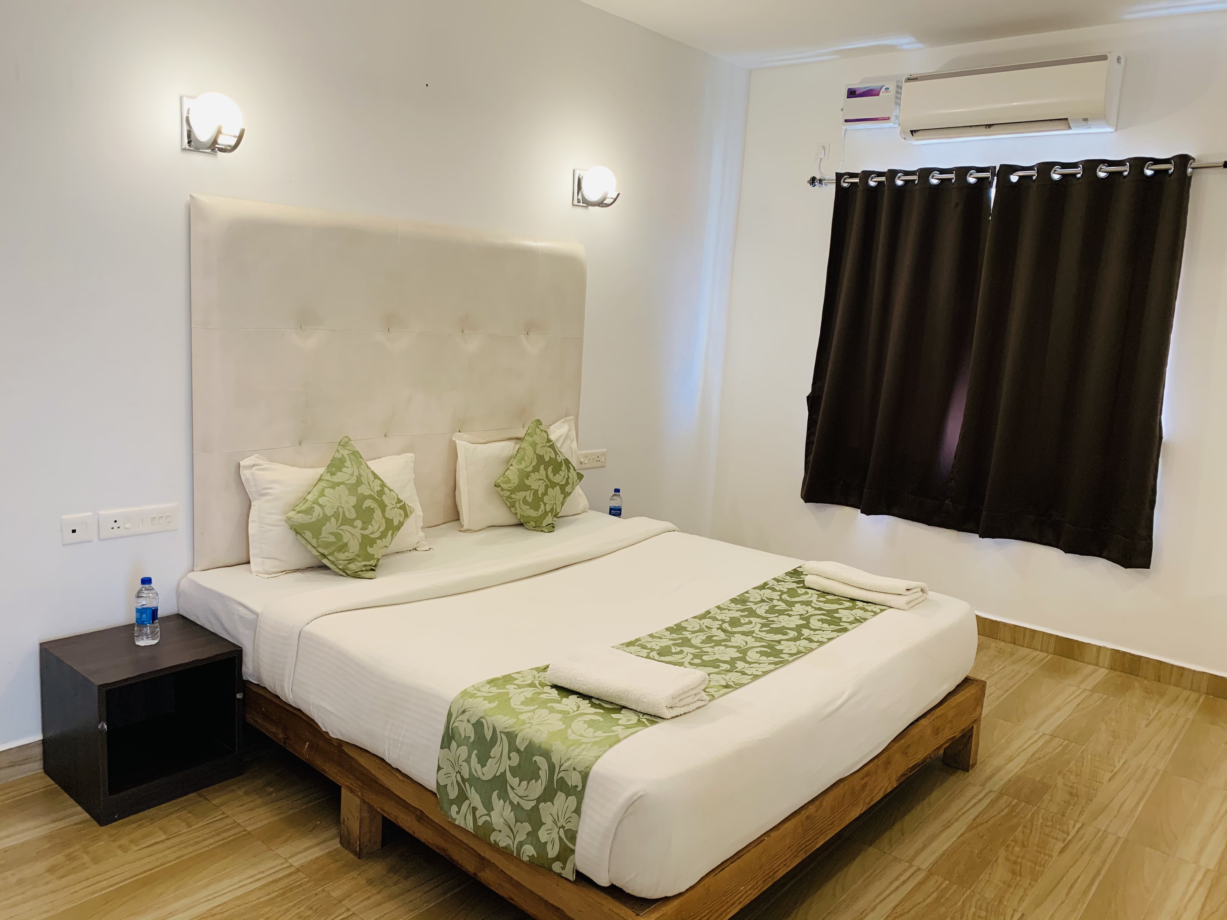 1 bhk Apartment- with pool view at arambol