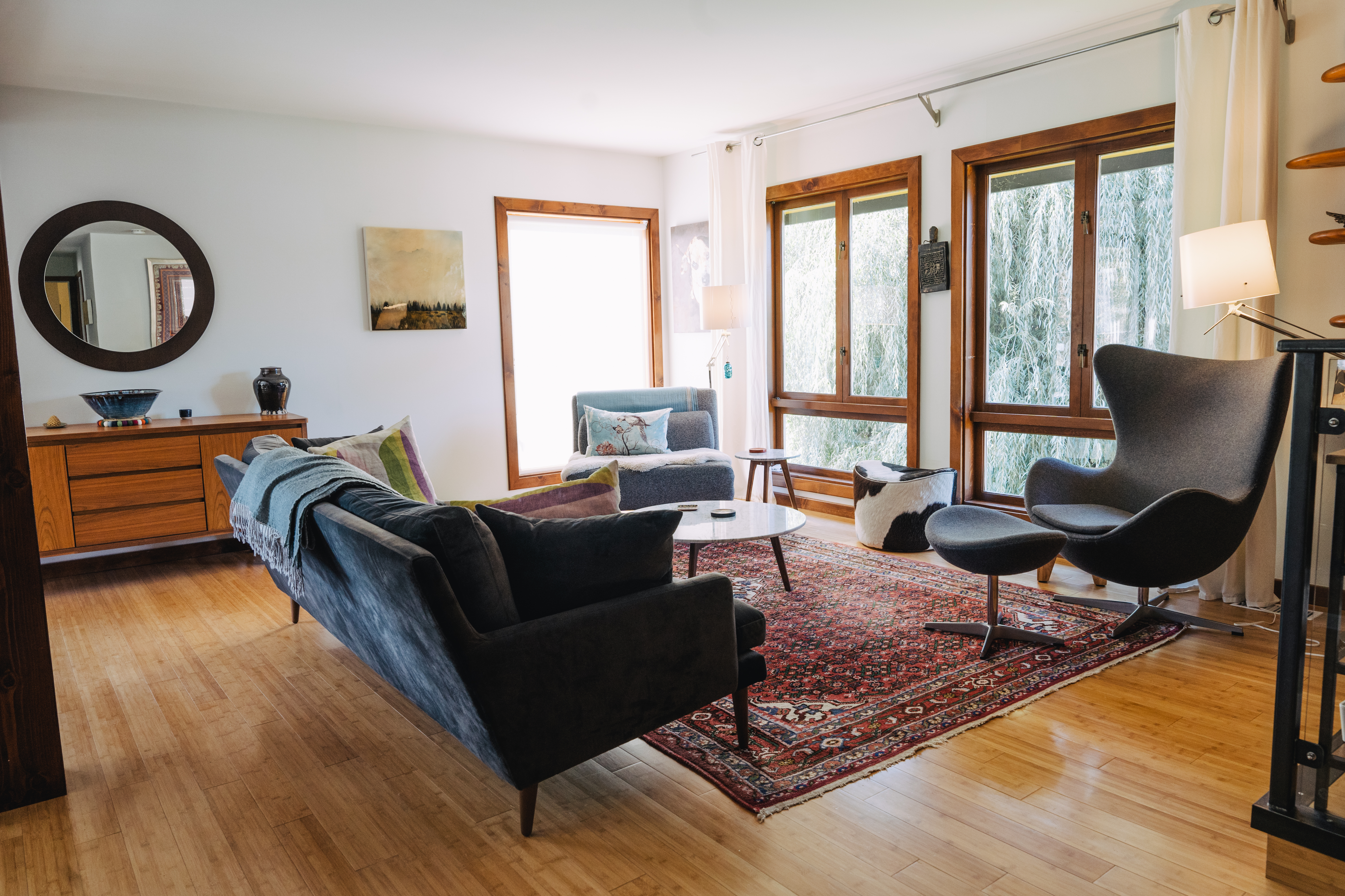 4 bed Mountain view home with hot tub and sauna
