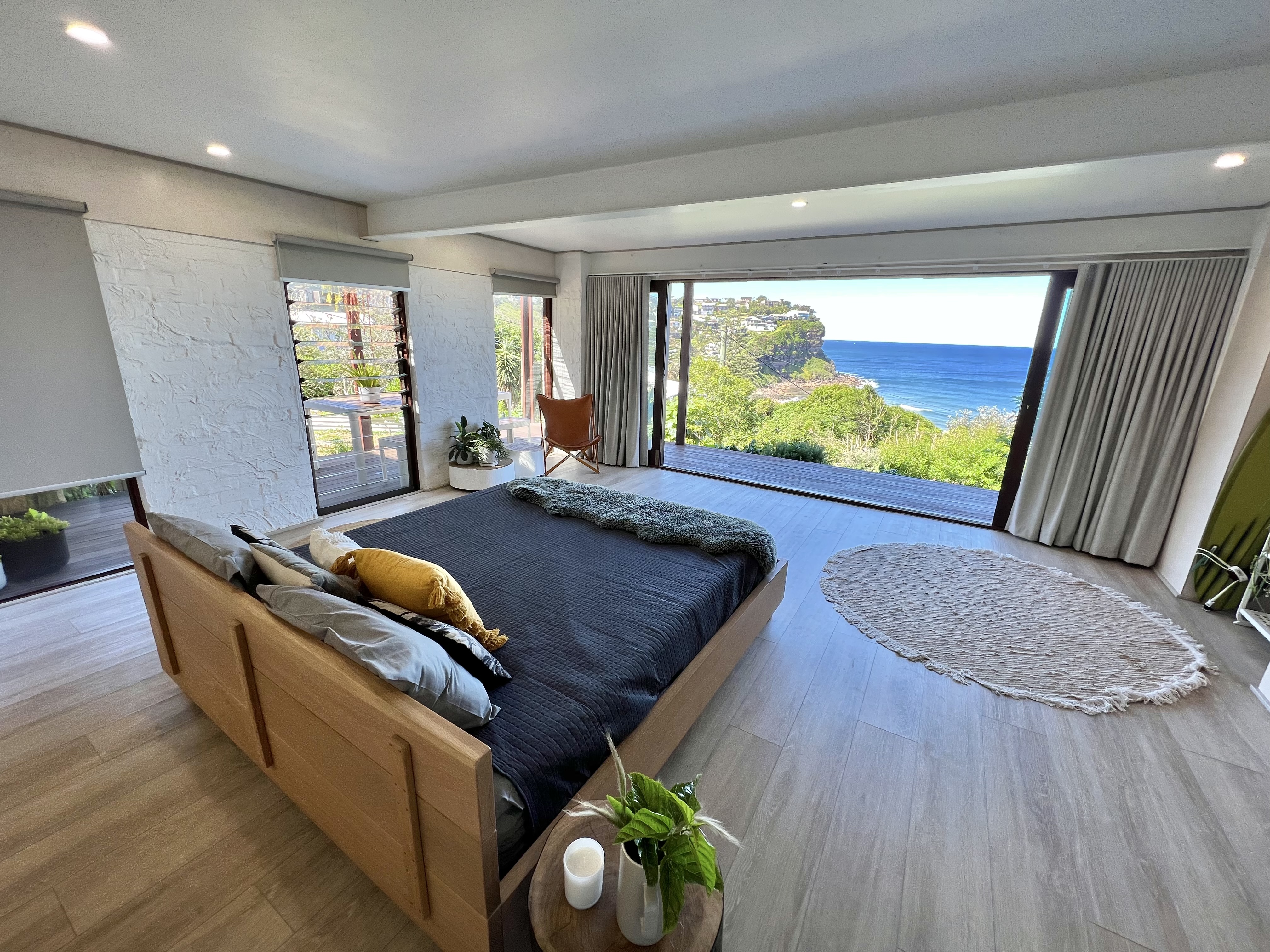 Lux Beach Retreat, 2 beds, fire-pit, ensuite, gym!