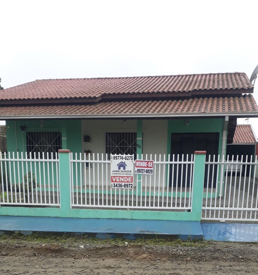 Furnished house with air conditioning and barbecue