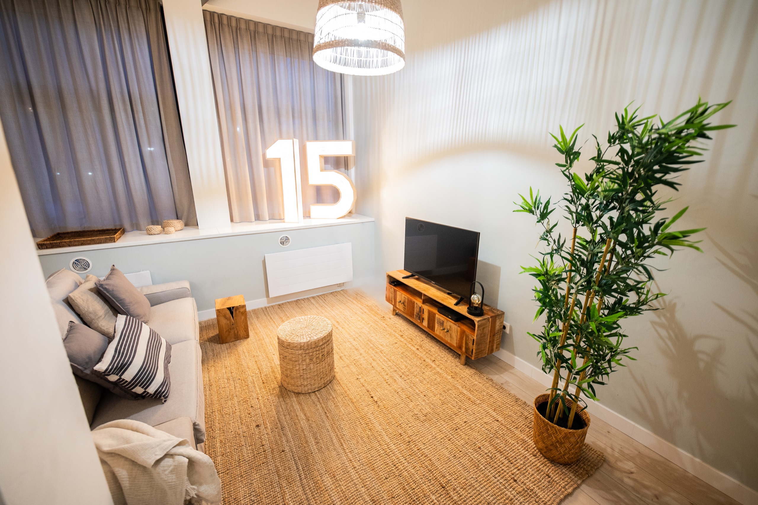 Zippy 2 Bedroom Serviced Apartment 90m2 -LK15- — Rotterdam stay