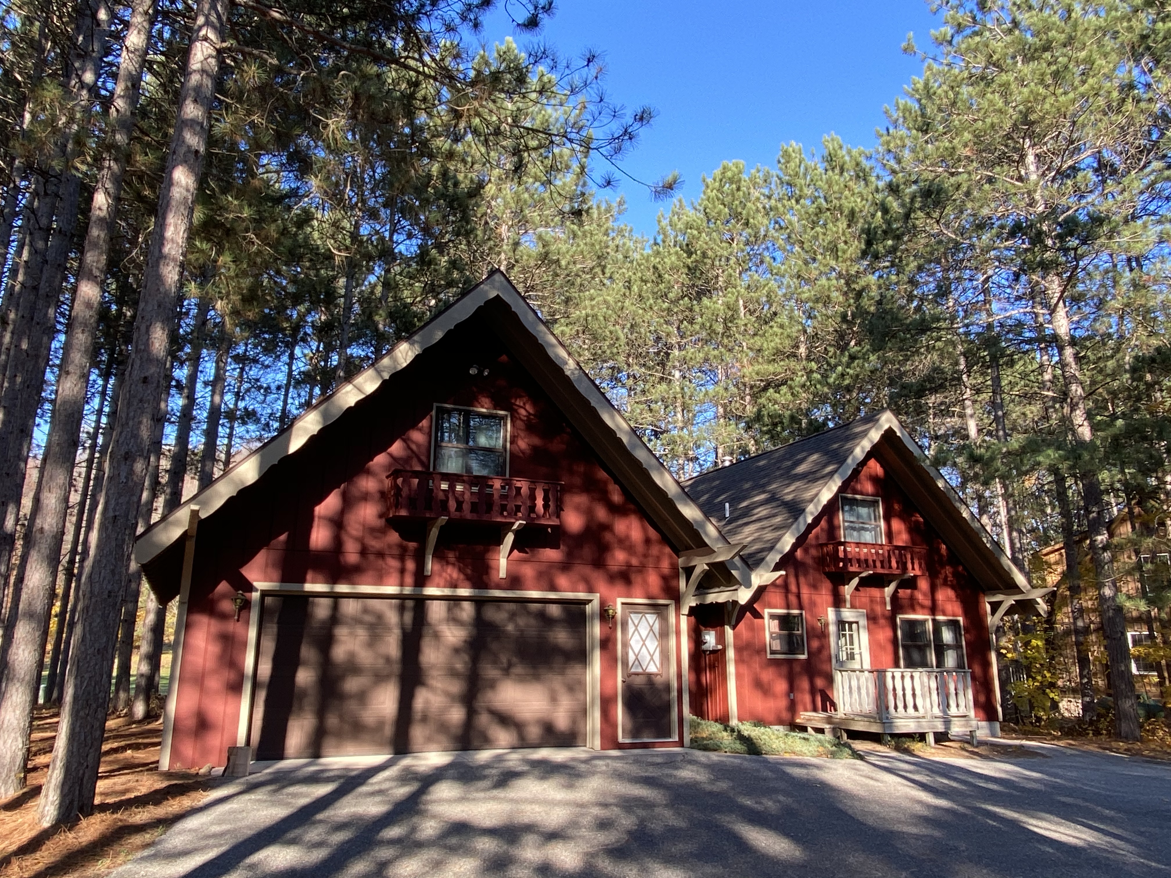 Stay N Play Chalet on Hole #10 of Betsie Valley!