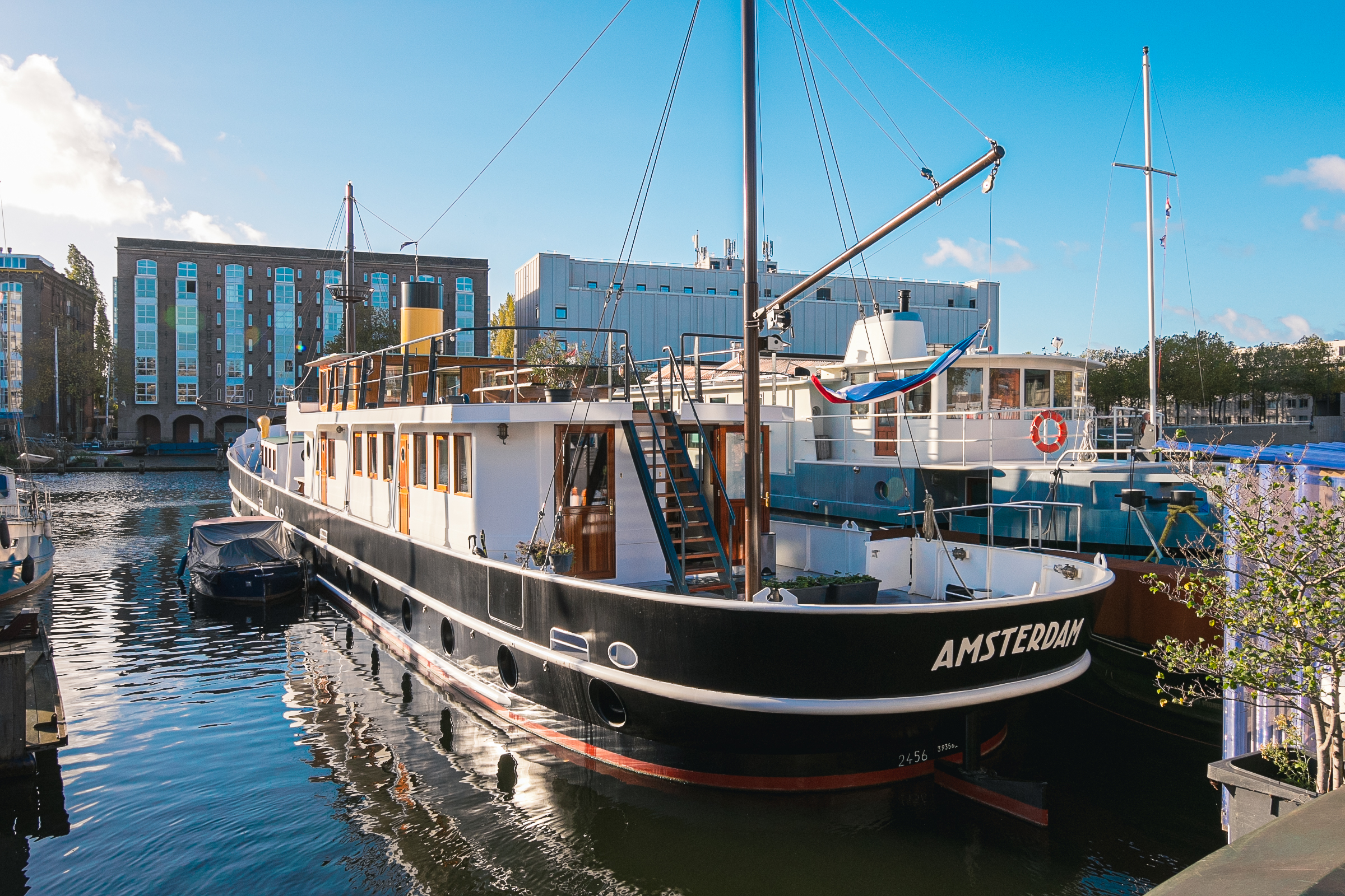 Unieke Historische Woonboot In Amsterdam — Amsterdam stay
