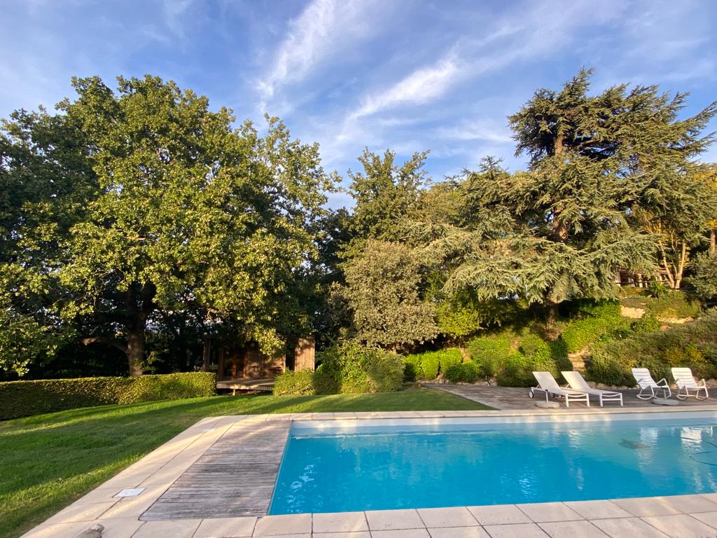 Charming lodge under an oak tree