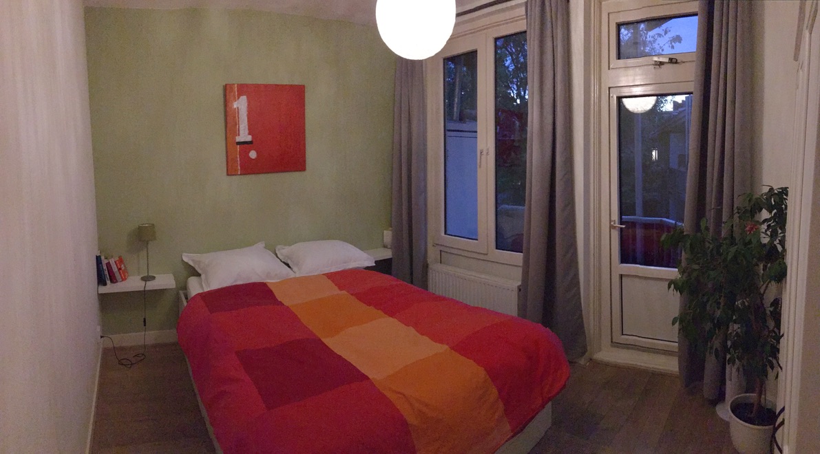Quiet 1 bedroom apt with skylight & outdoor deck — Amsterdam stay