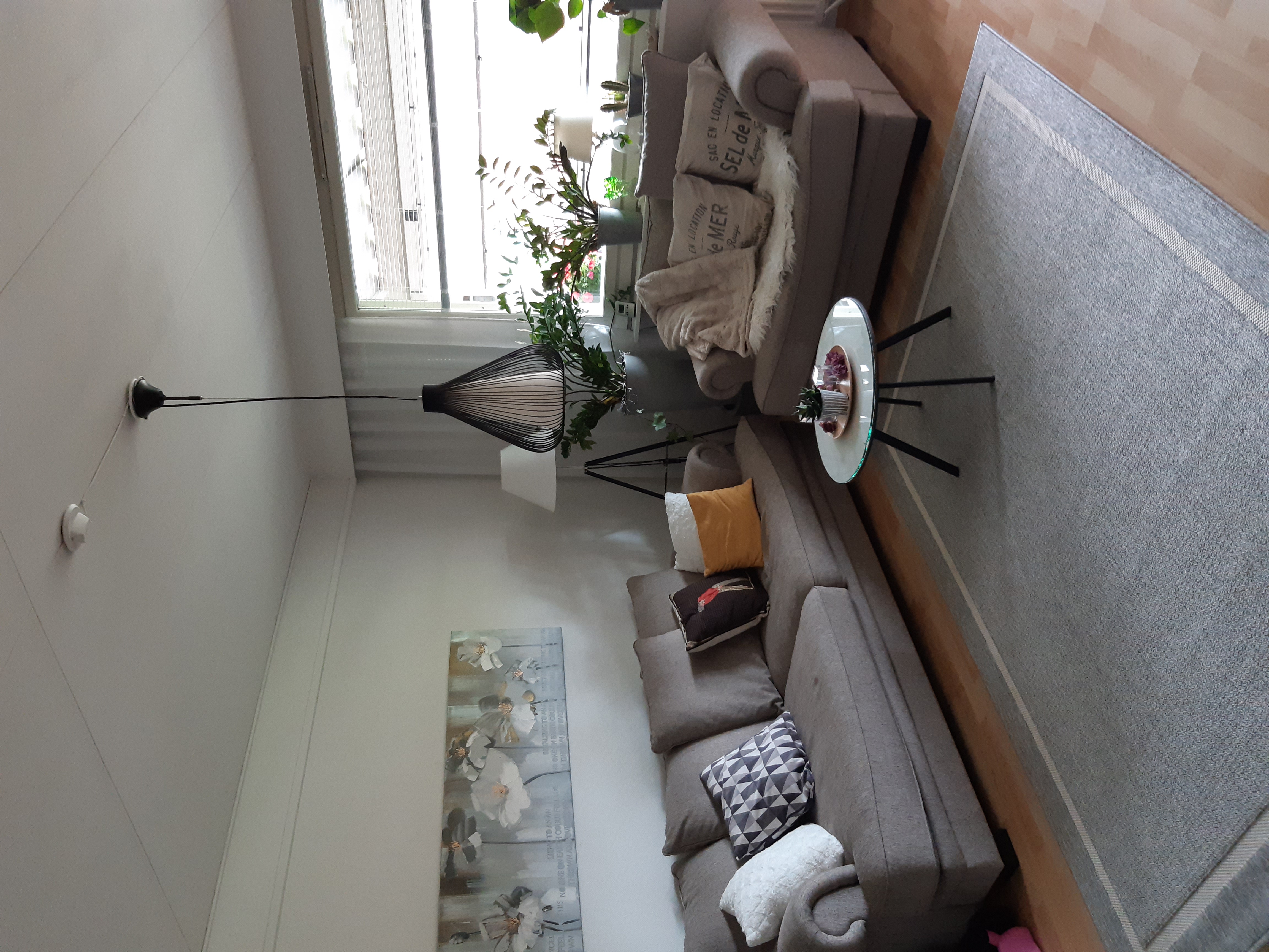 Lovely 2nd floor one-bedroom apartment with balcony