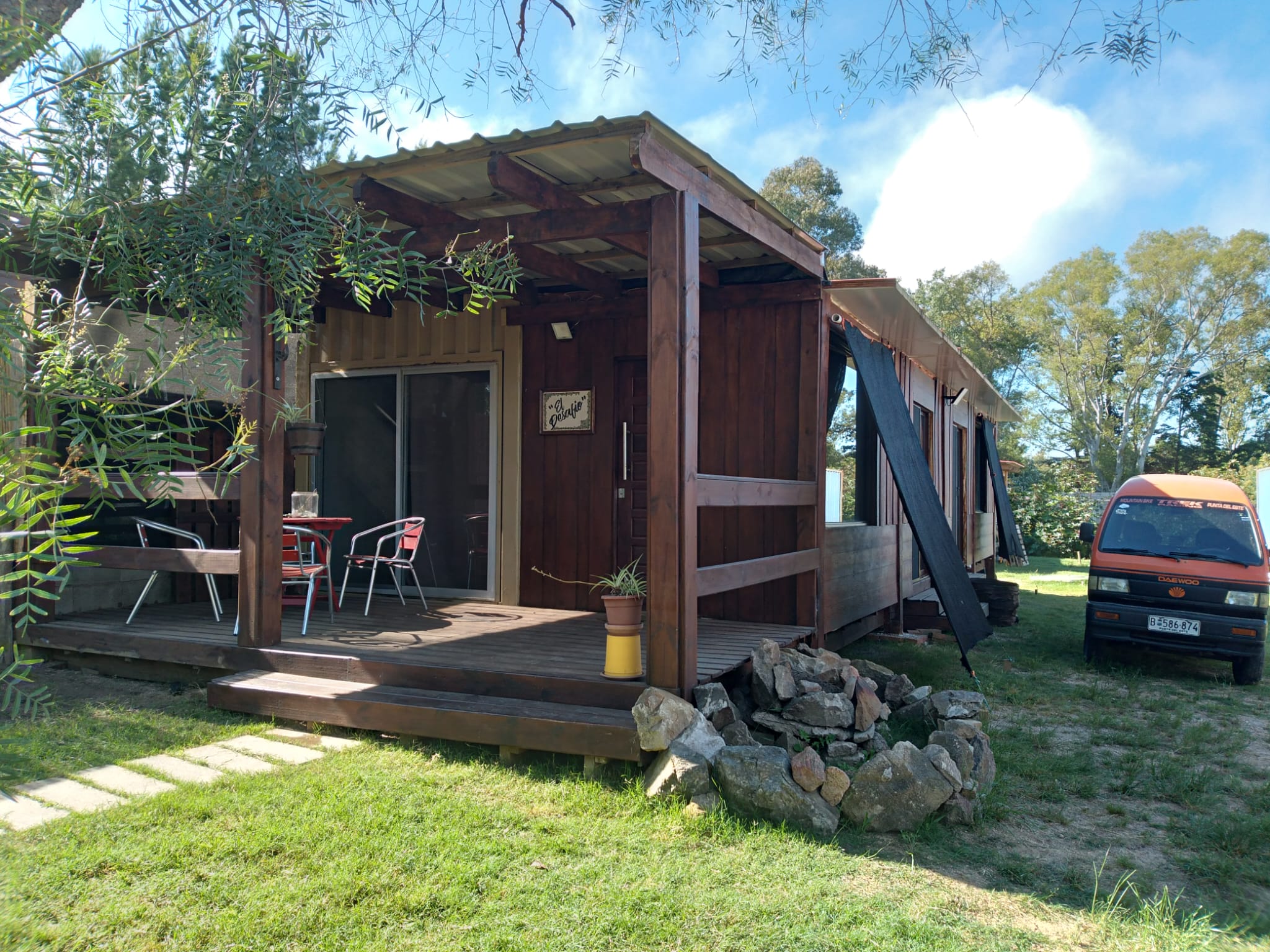 Beautiful quiet safe cabin near the beach.