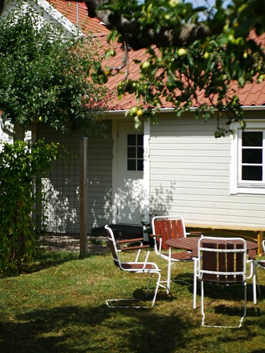 Nice guest house with outdoor area.