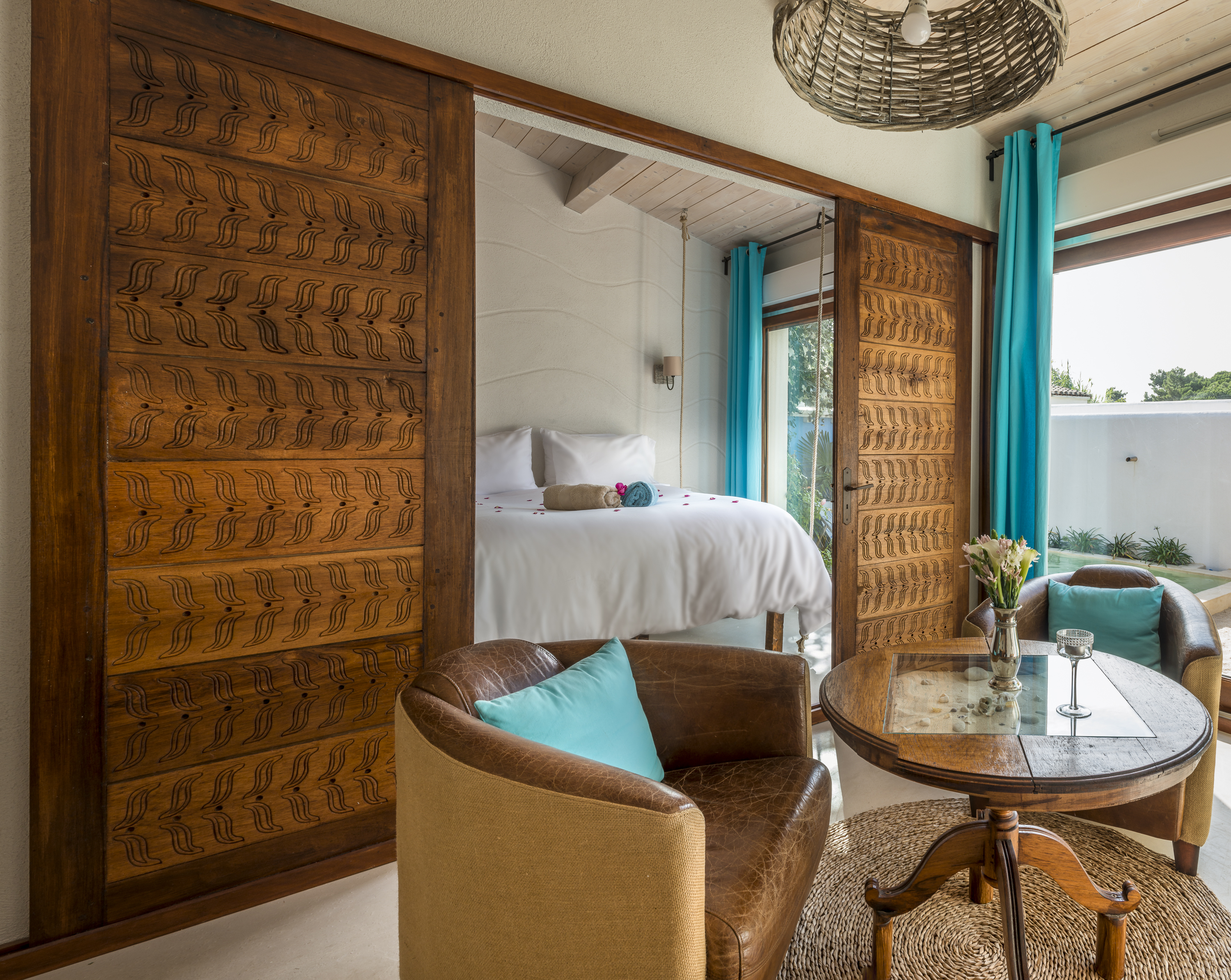 Villa Coquillage & its private pool/sea 50m away