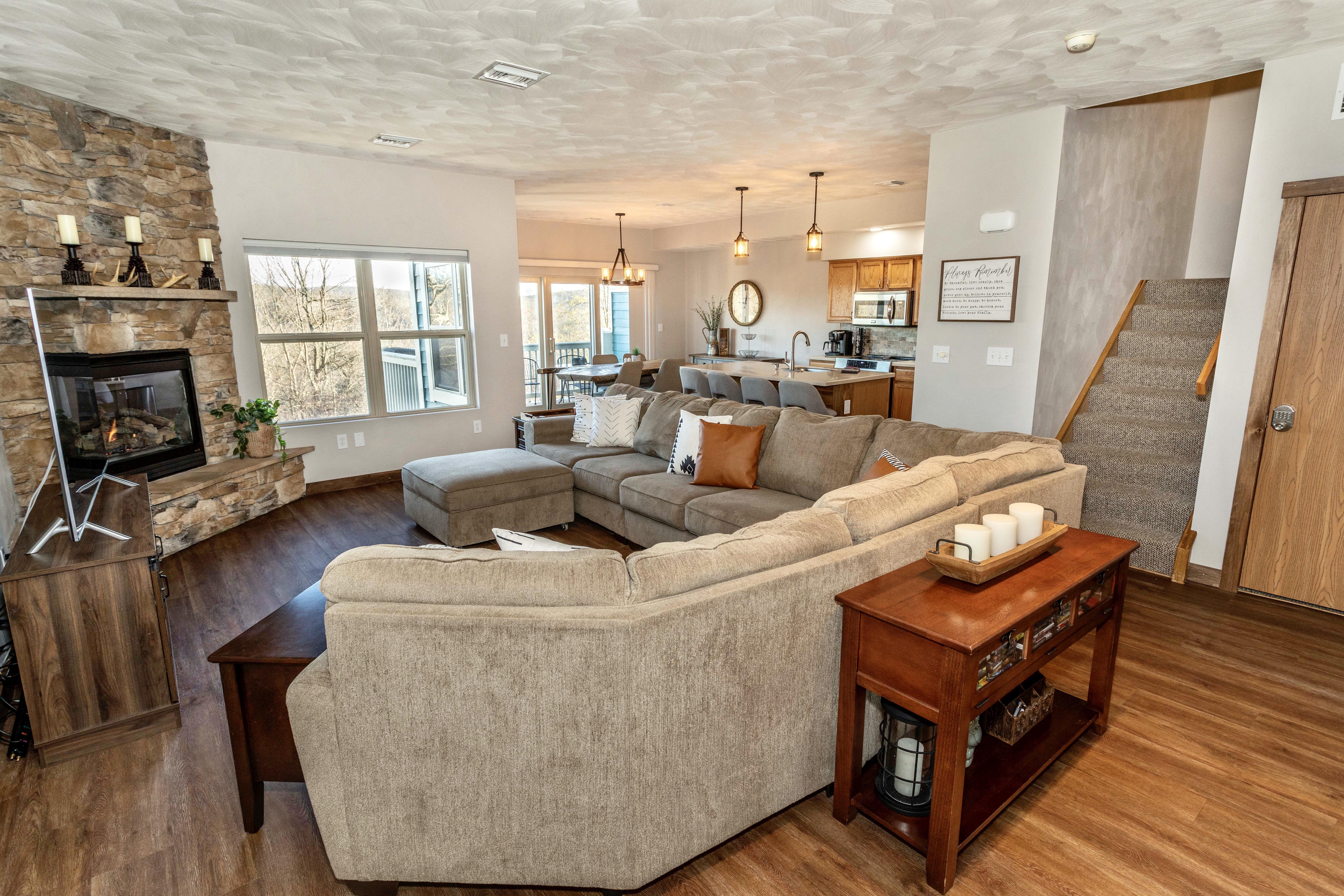 Spacious 4 Bed 4 Bath Condo at Seven Springs