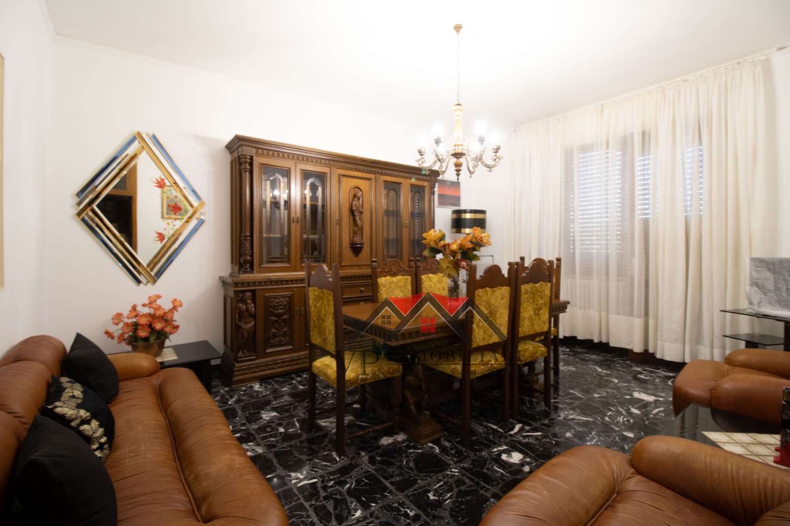 2-bedroom apartment with parking /heart of Tuscany