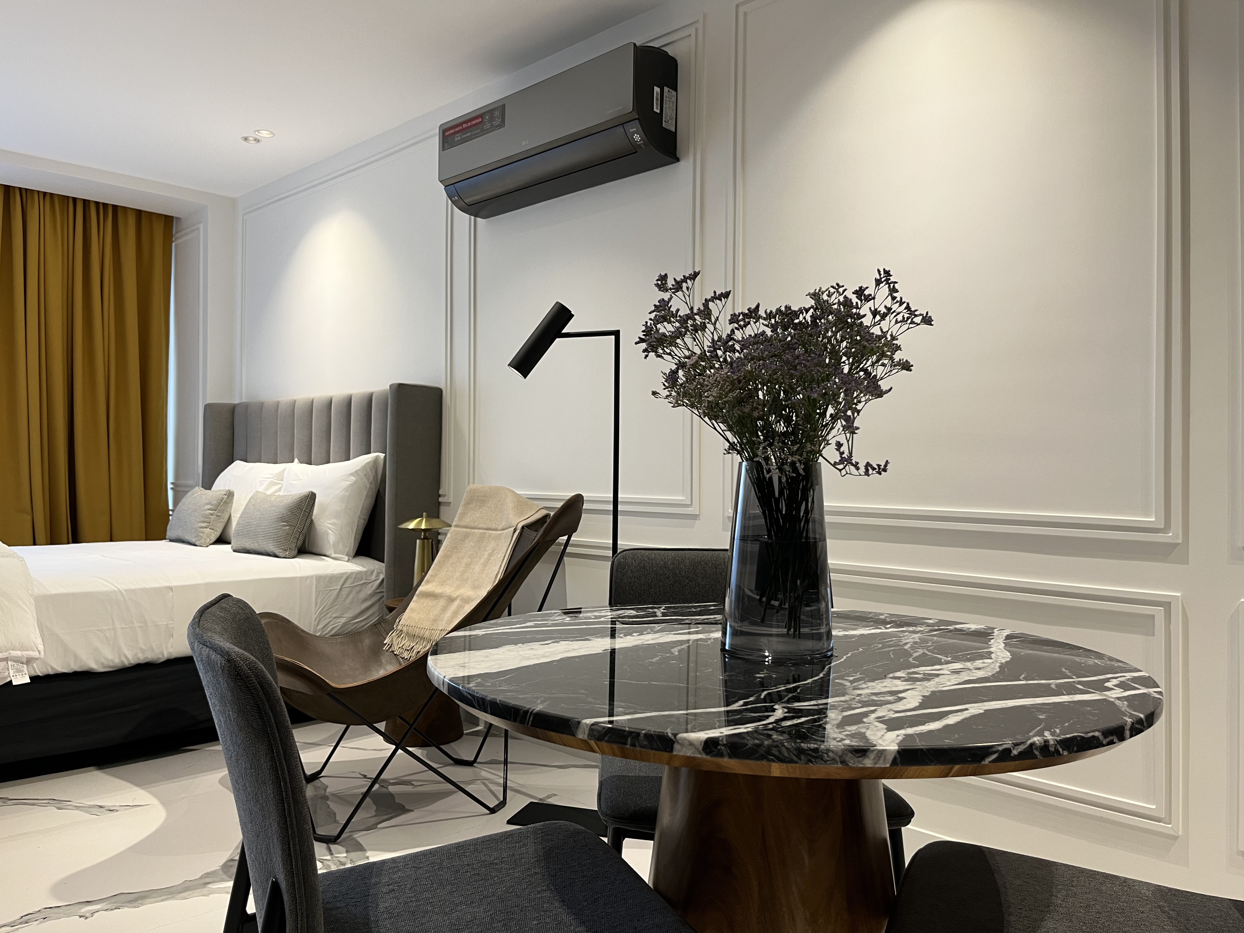 Indulge yourself with hotel class amenities