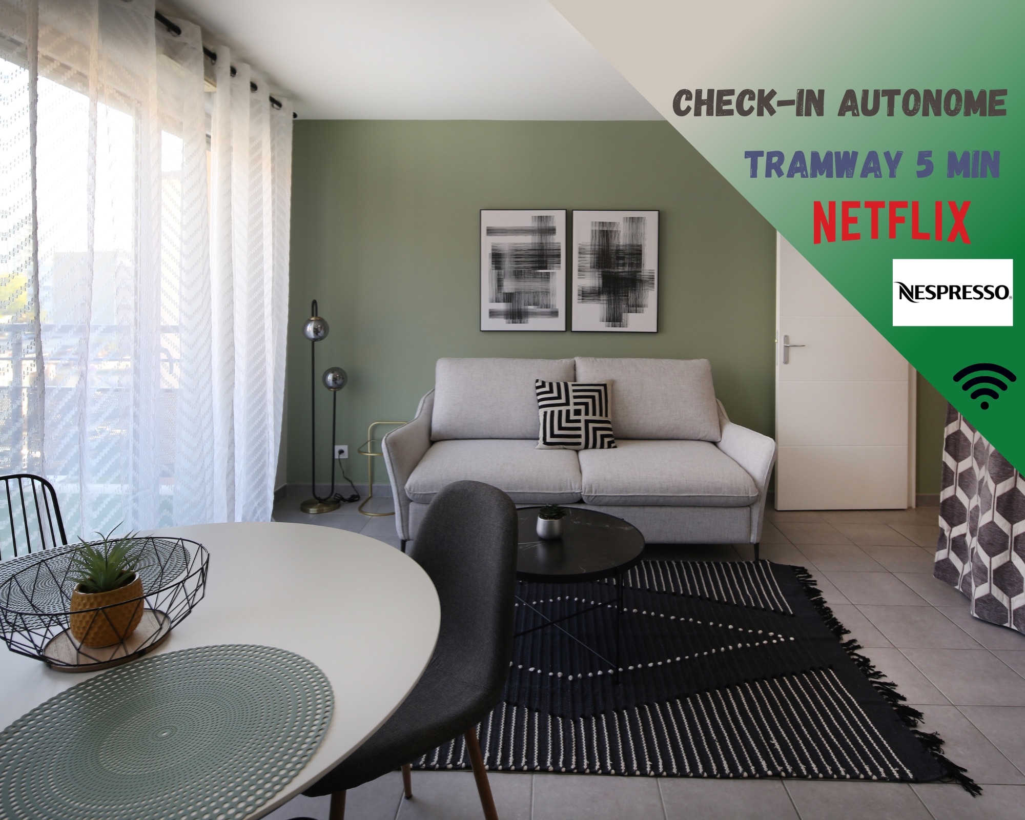 Green~Free and secure parking ~ Tramway