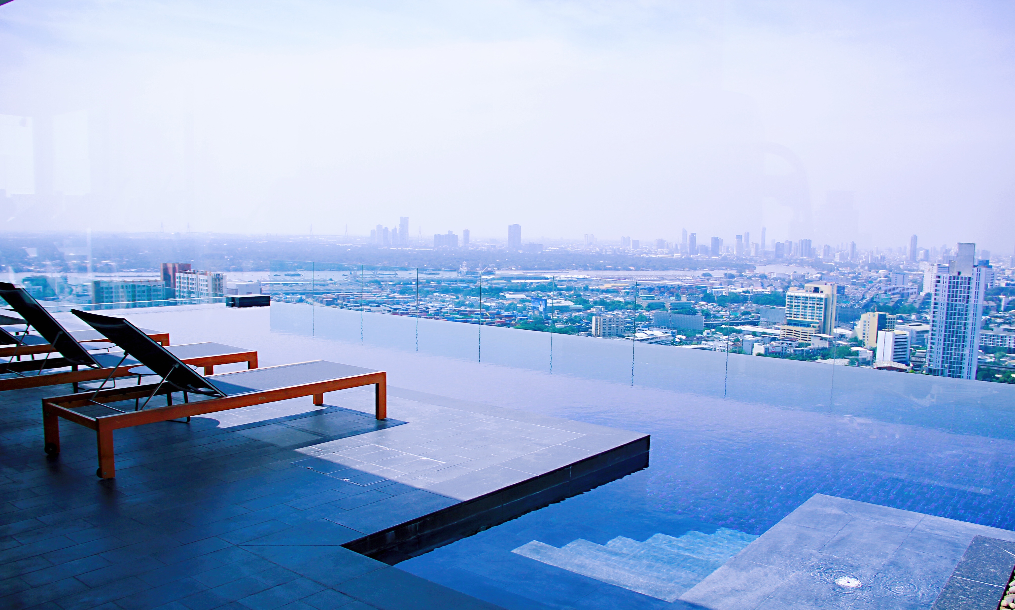 New! Gateway/ Bangkok University 1BR 2PPL near BTS