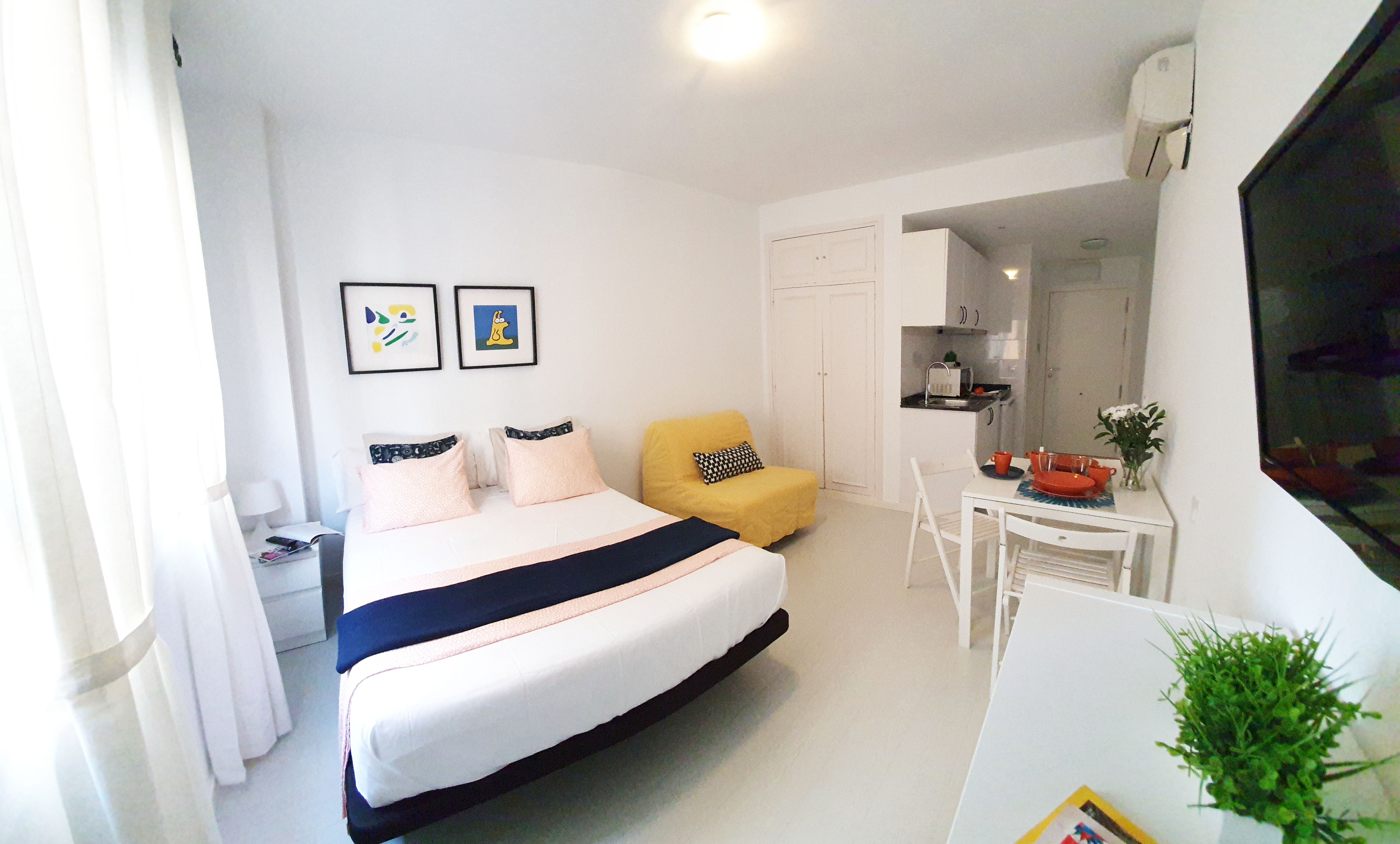 Cozy and bright, in the heart of Madrid