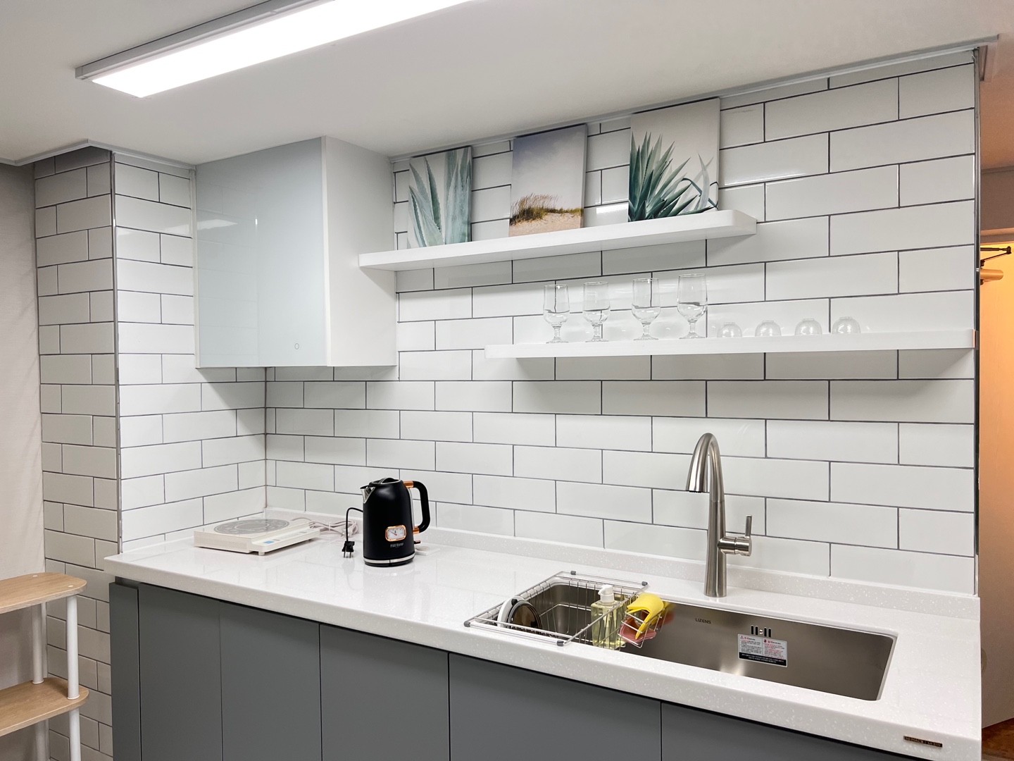 6, New House Room No. 306 with movies and barbecues on the terrace