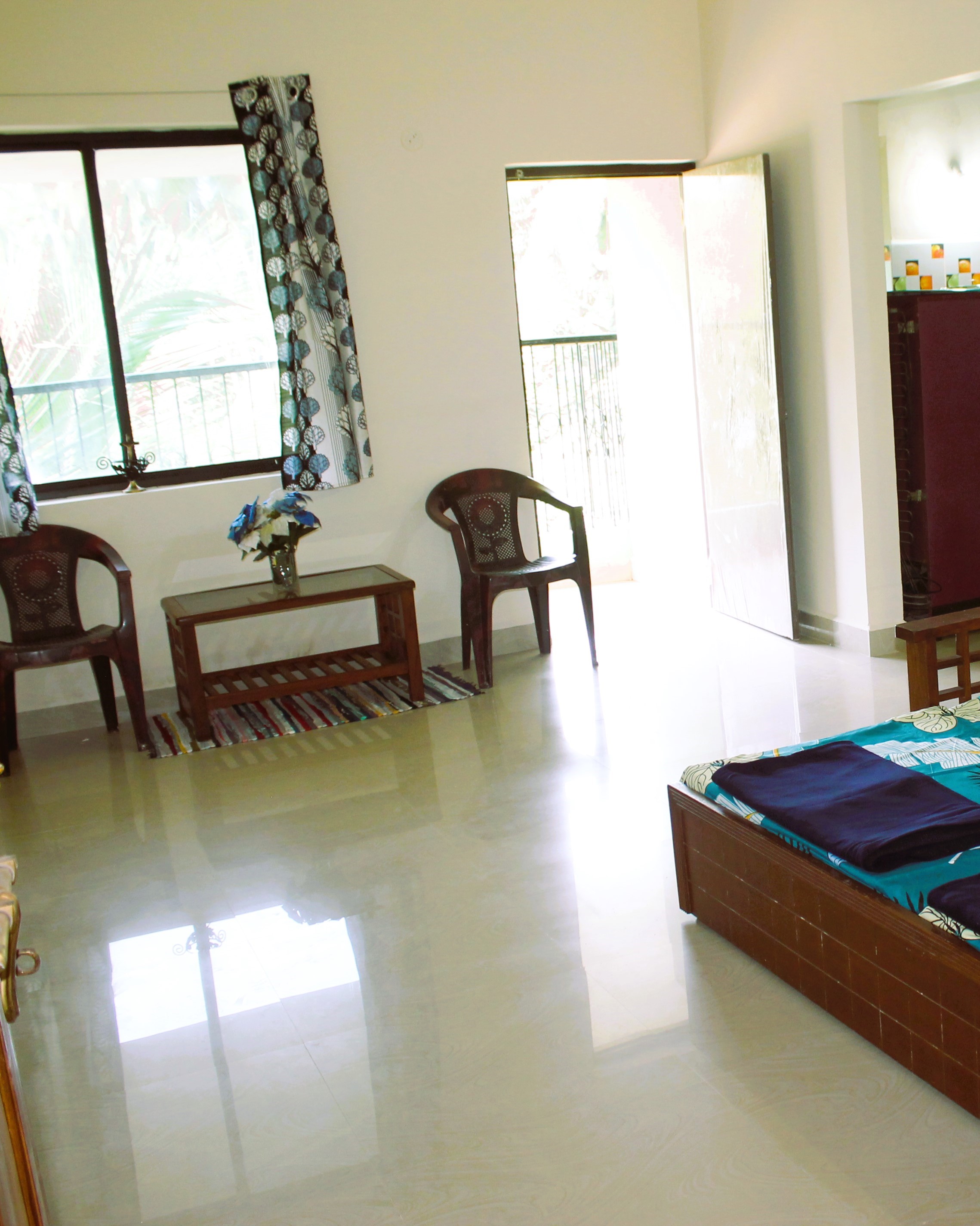 2 BHK spacy Semi Furnished Apt near Utorda Beach