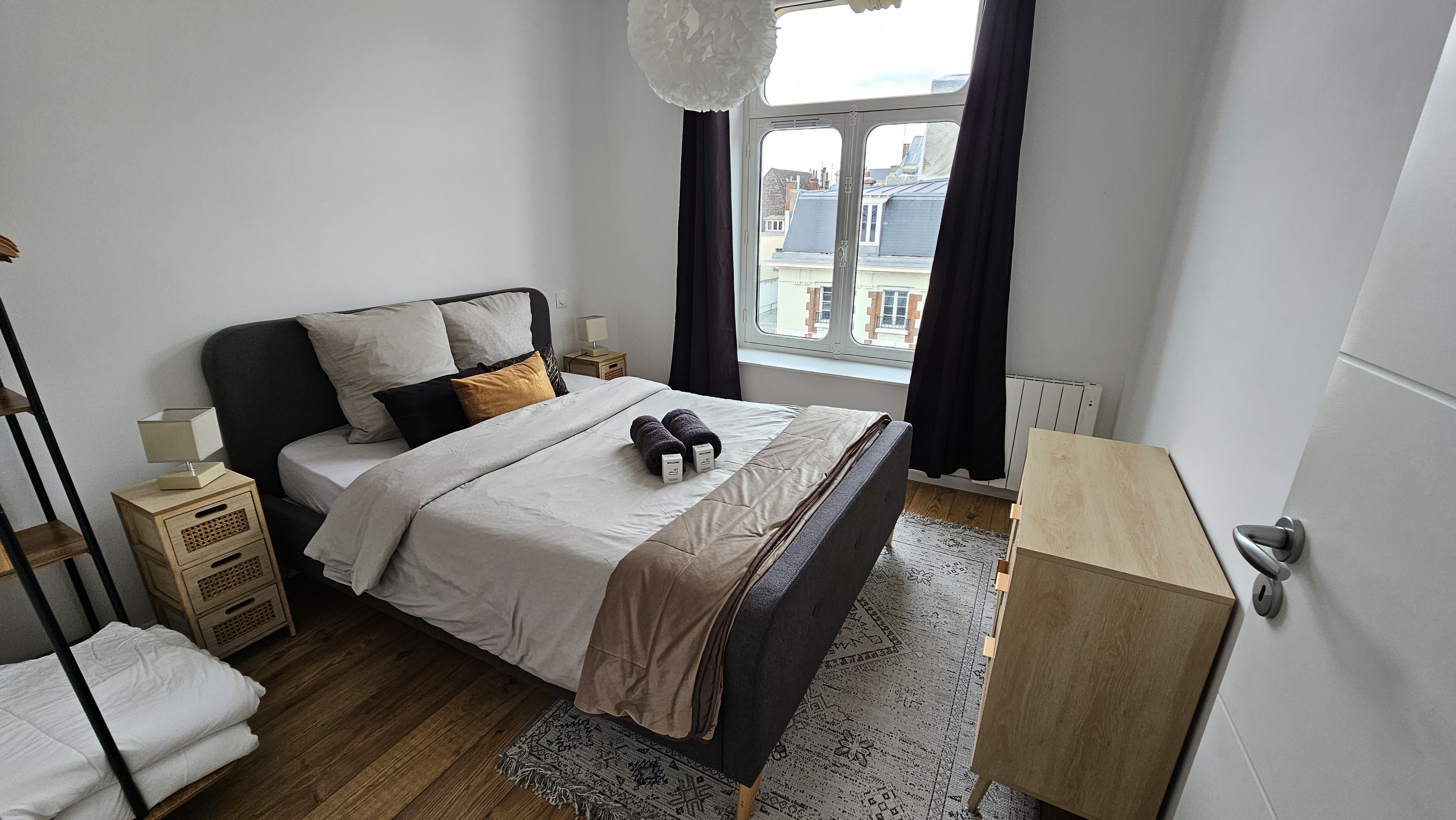 Elegant apartment in a luxury residence