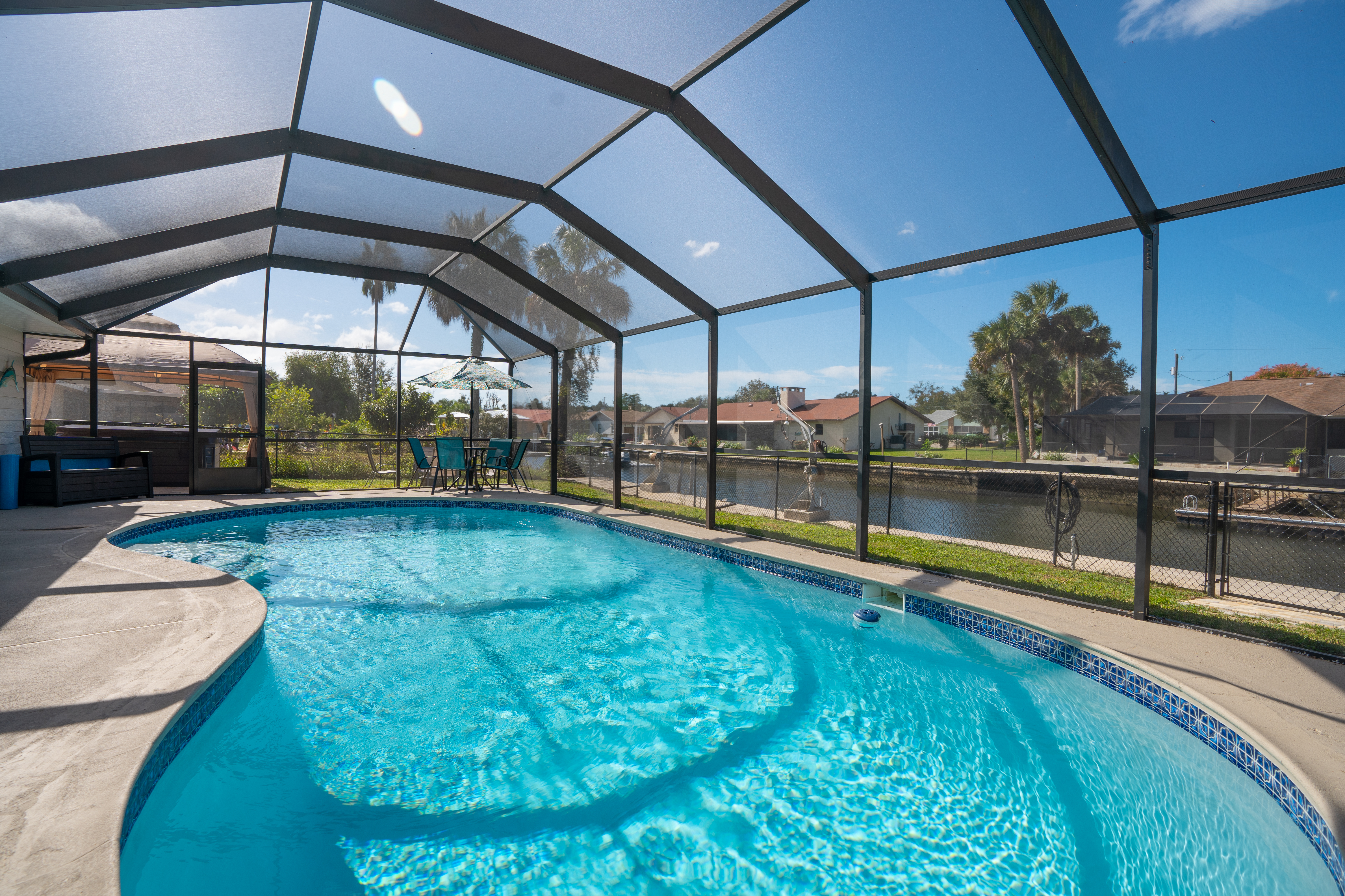 Crystal River Waterfront Pool Hm