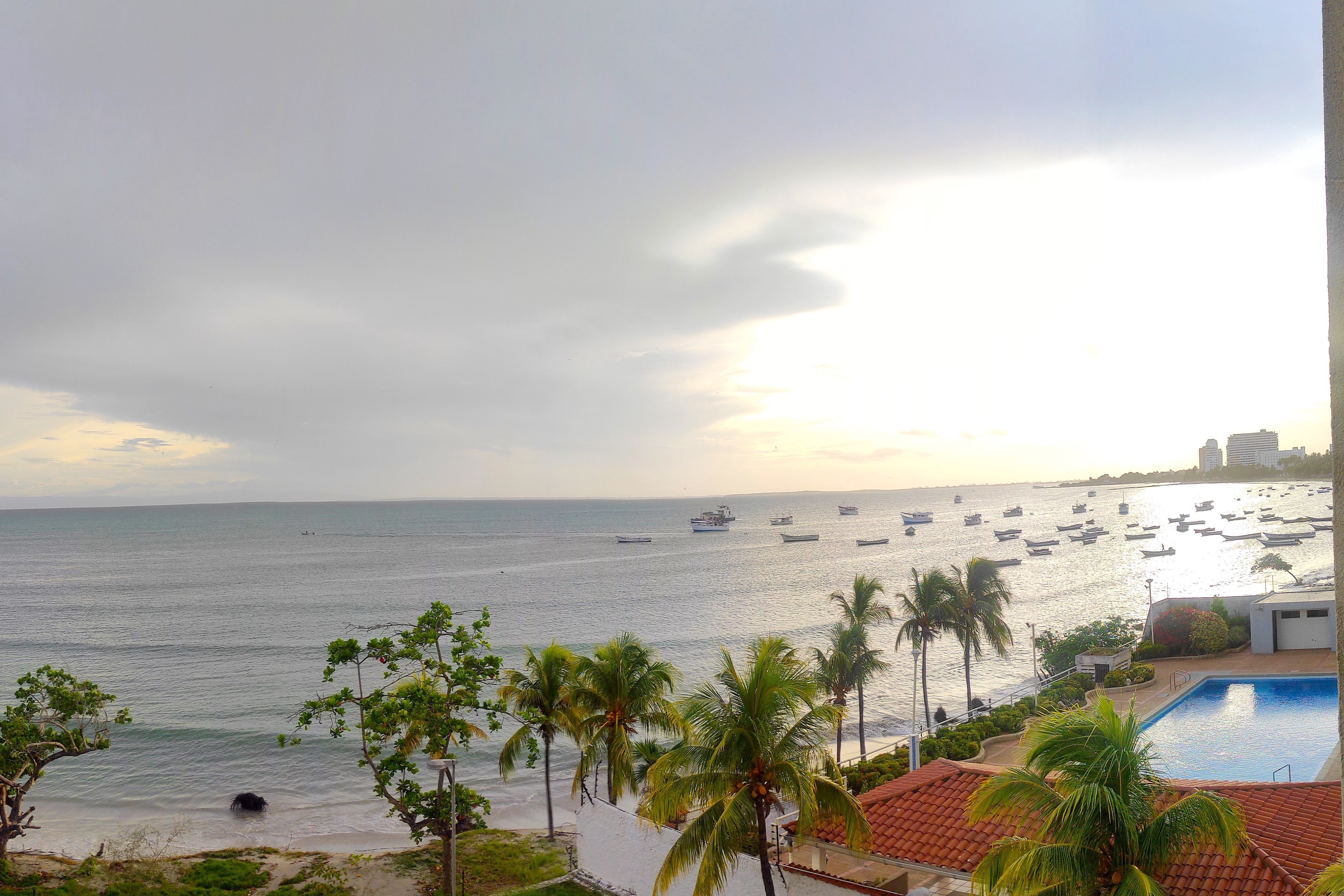 Between the sky and the sea…