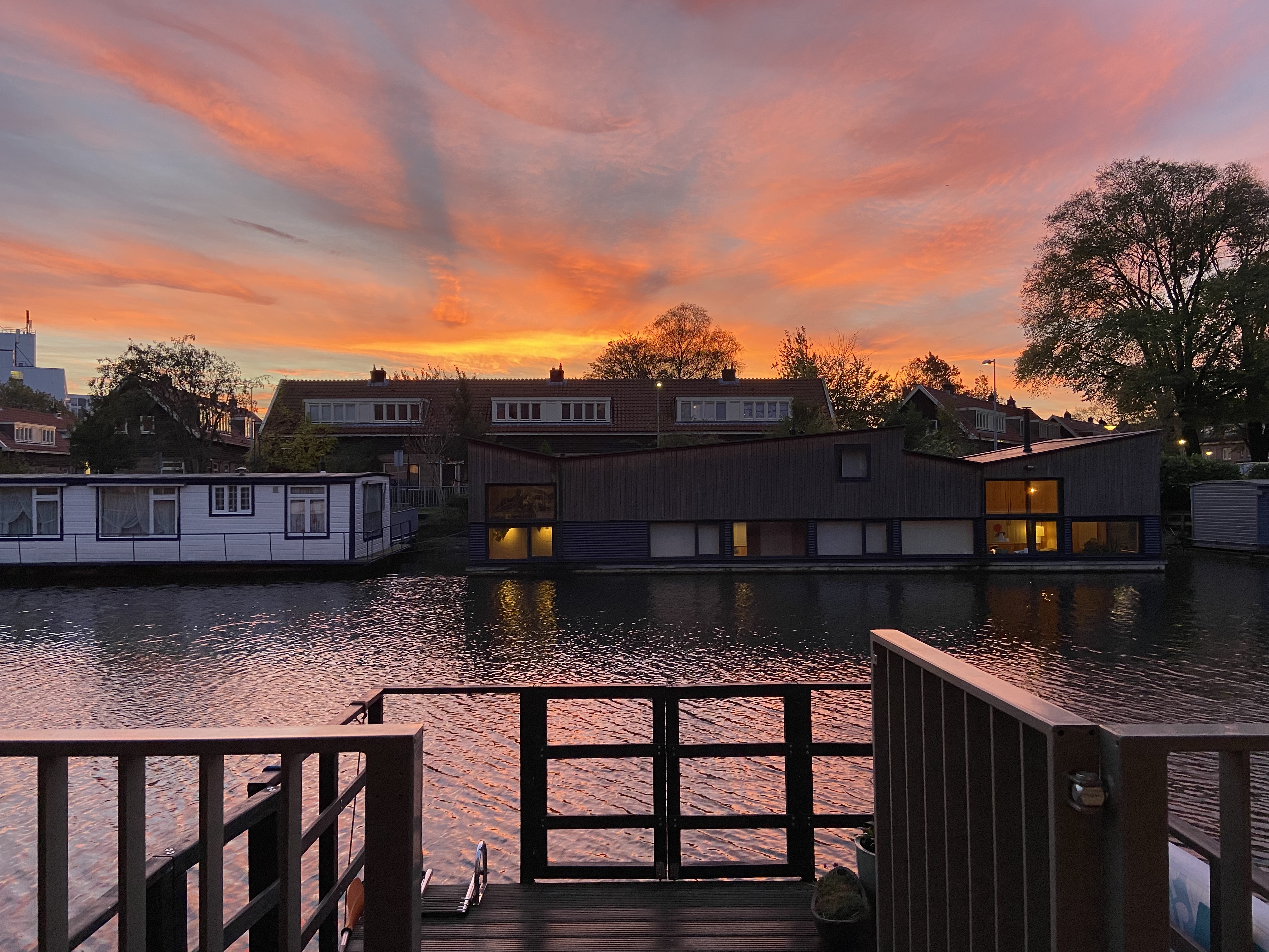 Nice family house at the canal, no groups accepted โ Amsterdam stay
