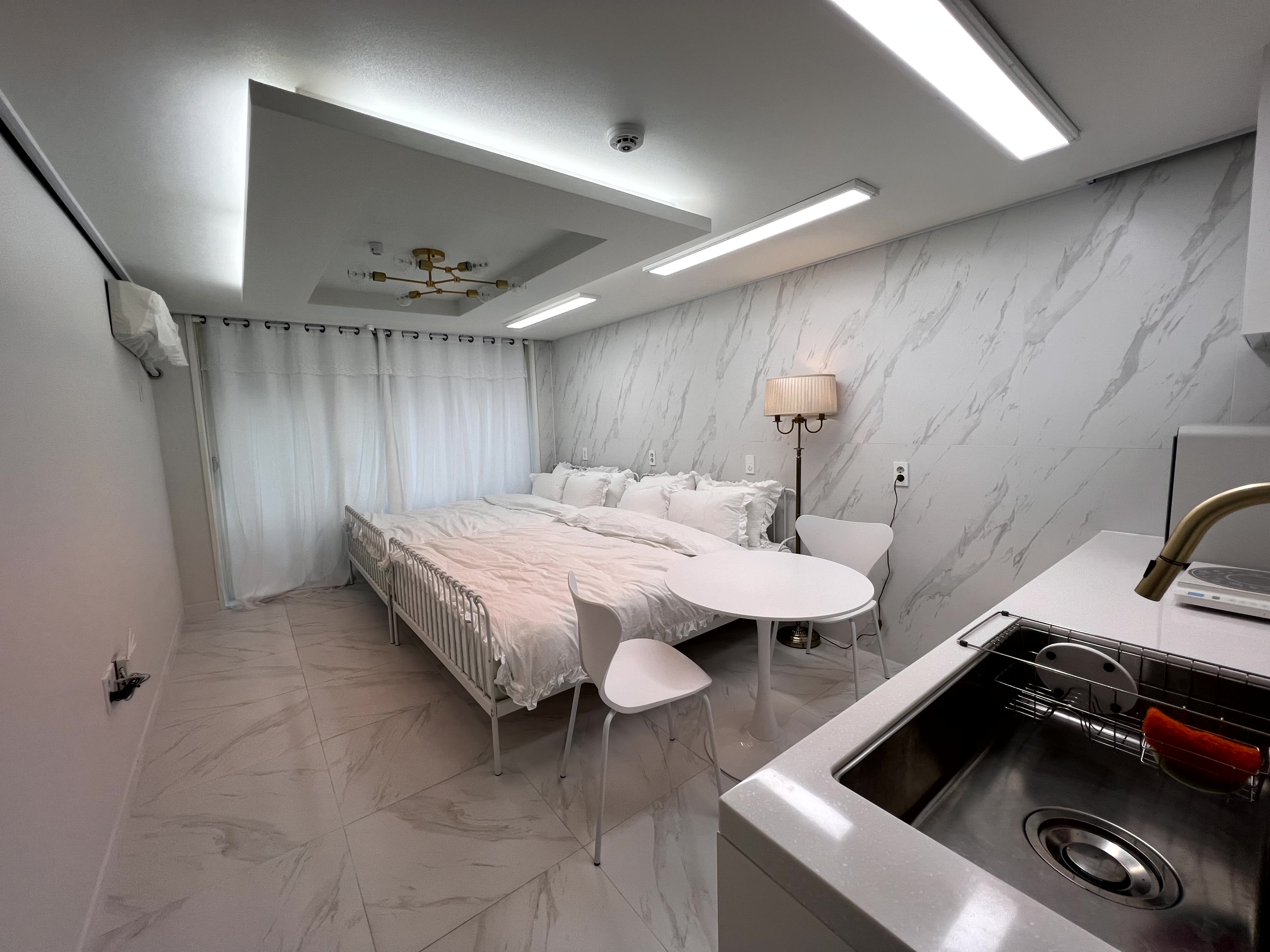 Cozy Quadruple Room No. 209 for 6, 120	